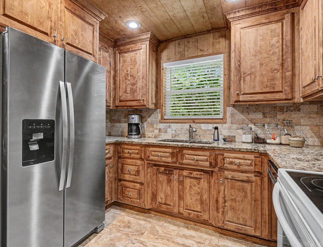 437 Massey  Amity, AR