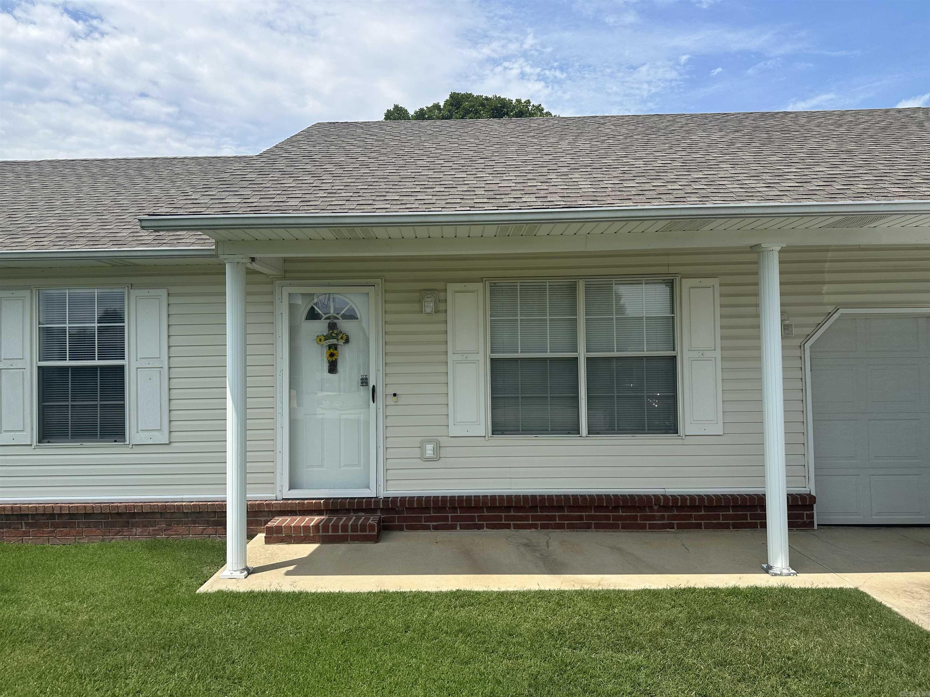 805  Leewood Drive  Paragould, AR