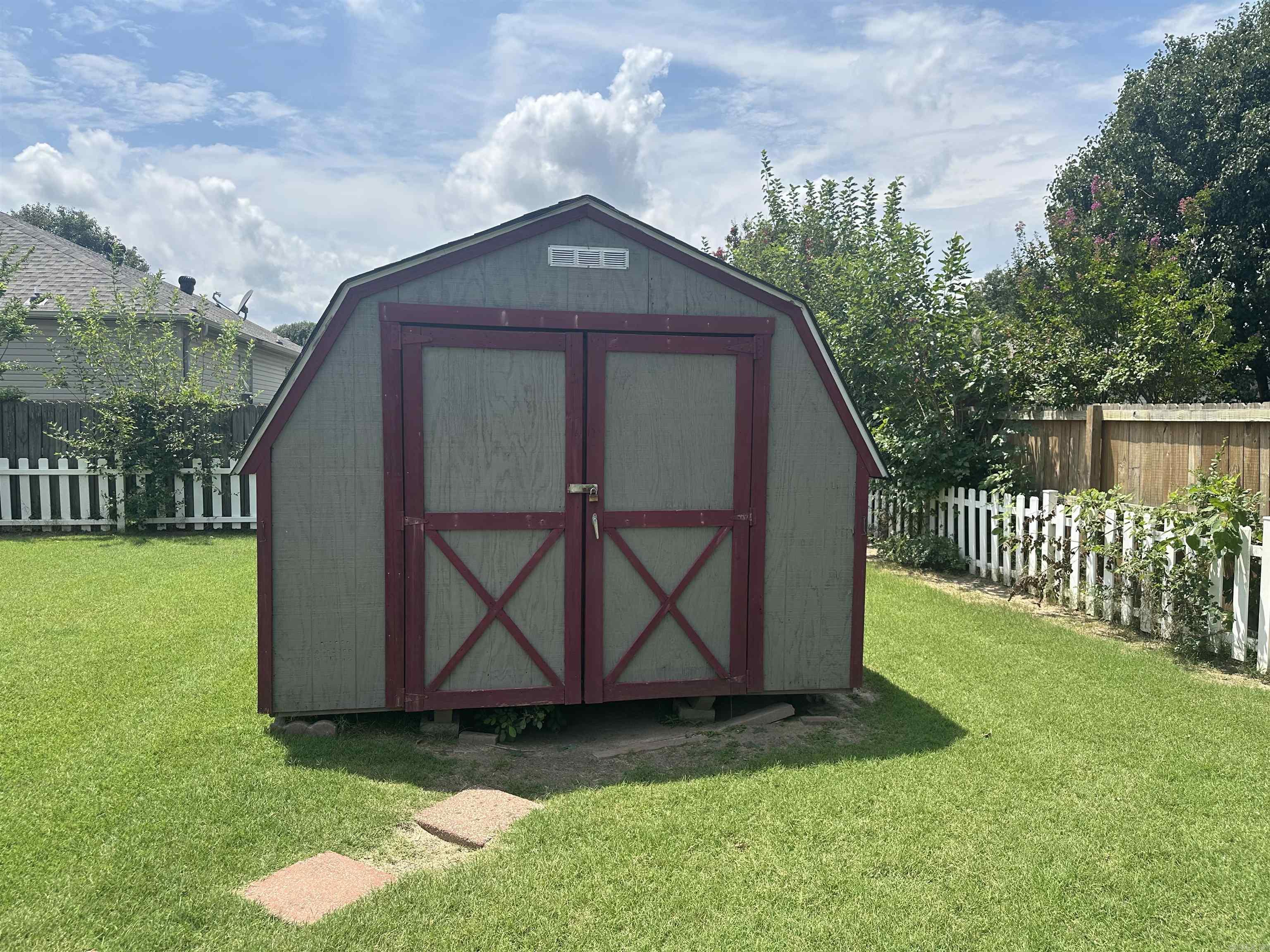 805 Leewood Drive  Paragould, AR
