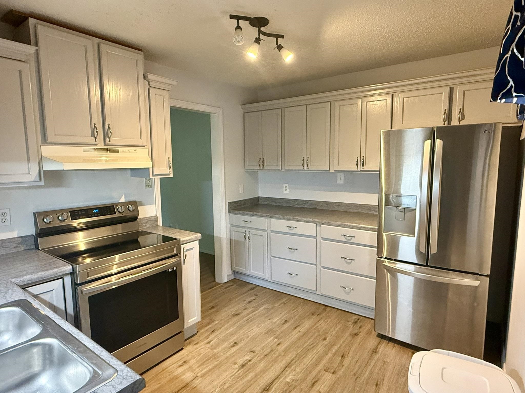 1 E Ute Circle  Cherokee Village, AR