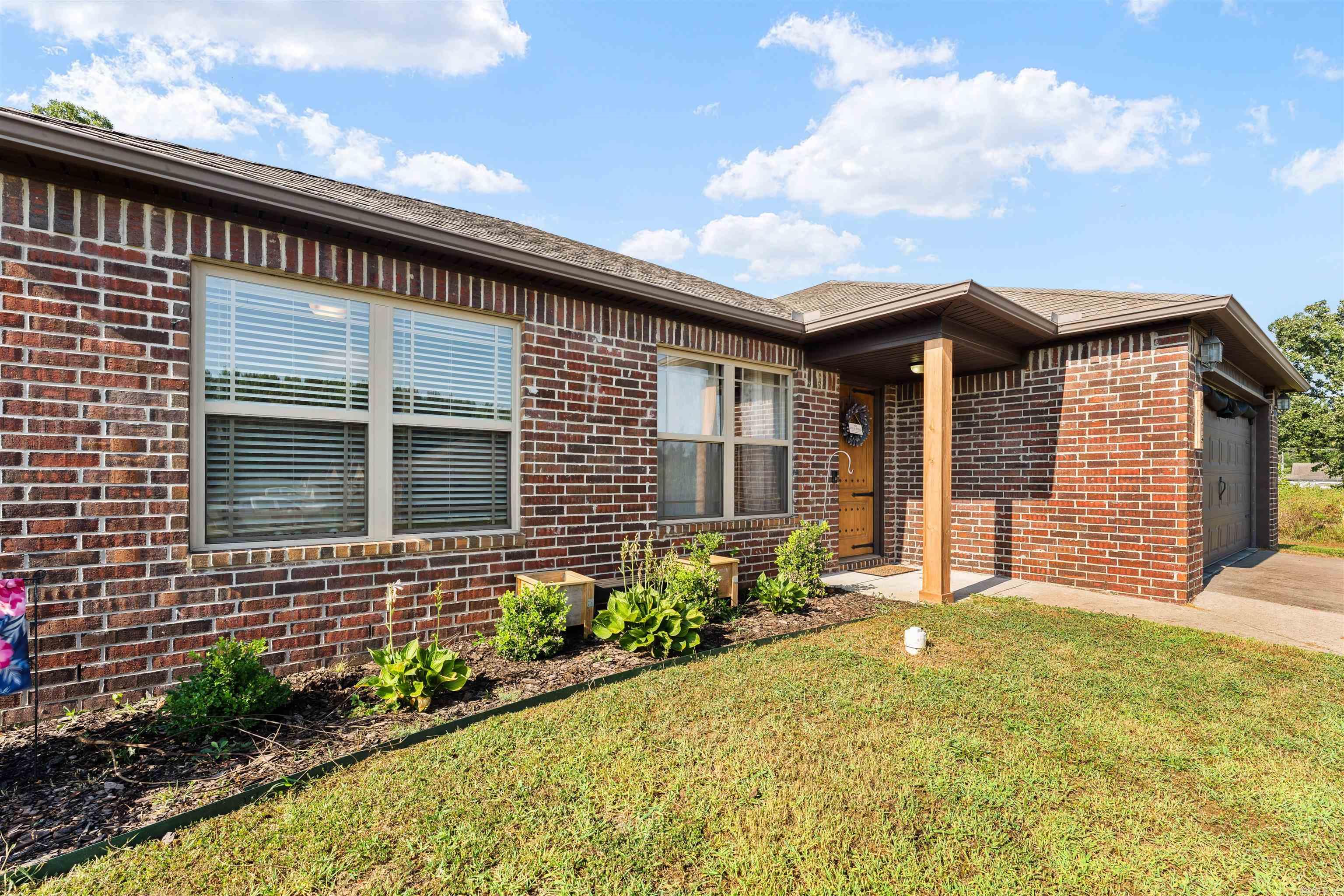 1975 Shadow Ridge  Conway, AR