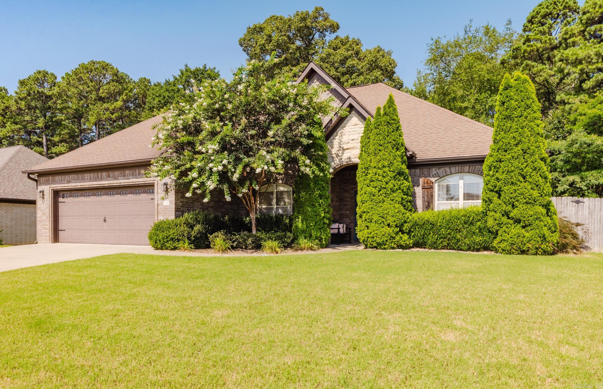 907 Hunter Lee  Bryant, AR