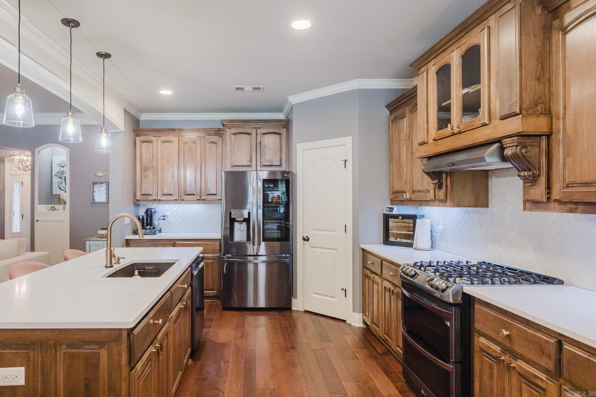 907 Hunter Lee  Bryant, AR