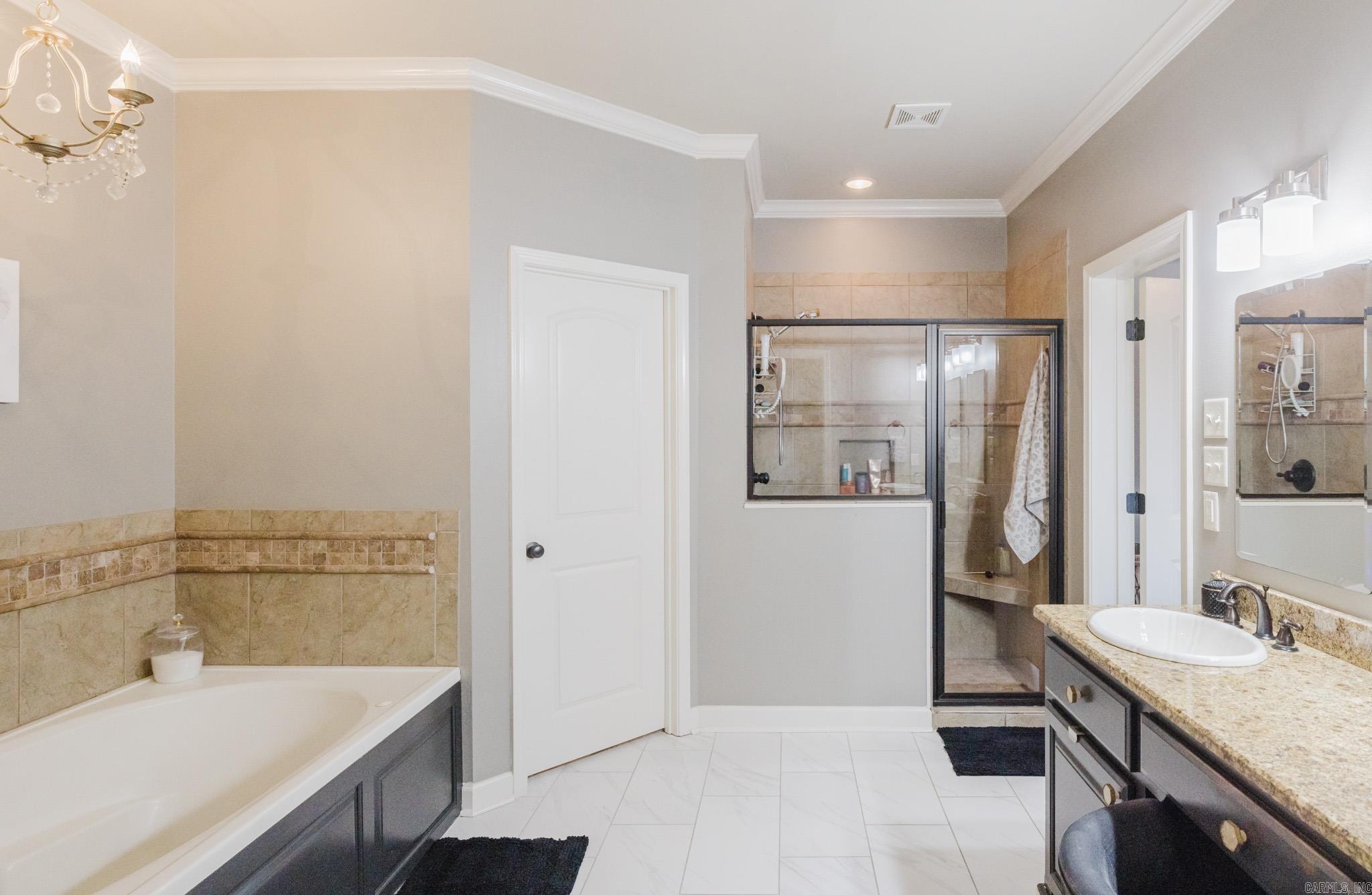 907 Hunter Lee  Bryant, AR