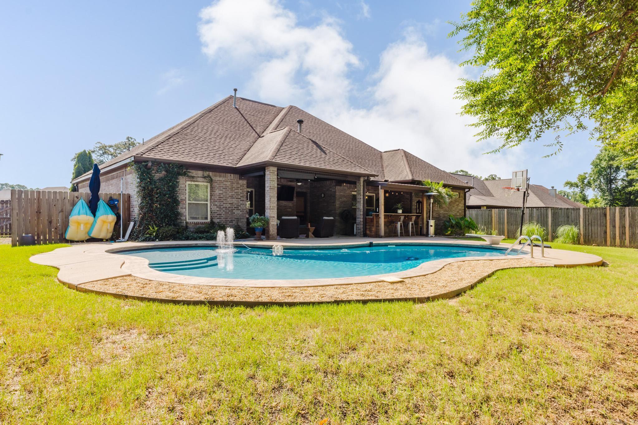 907 Hunter Lee  Bryant, AR