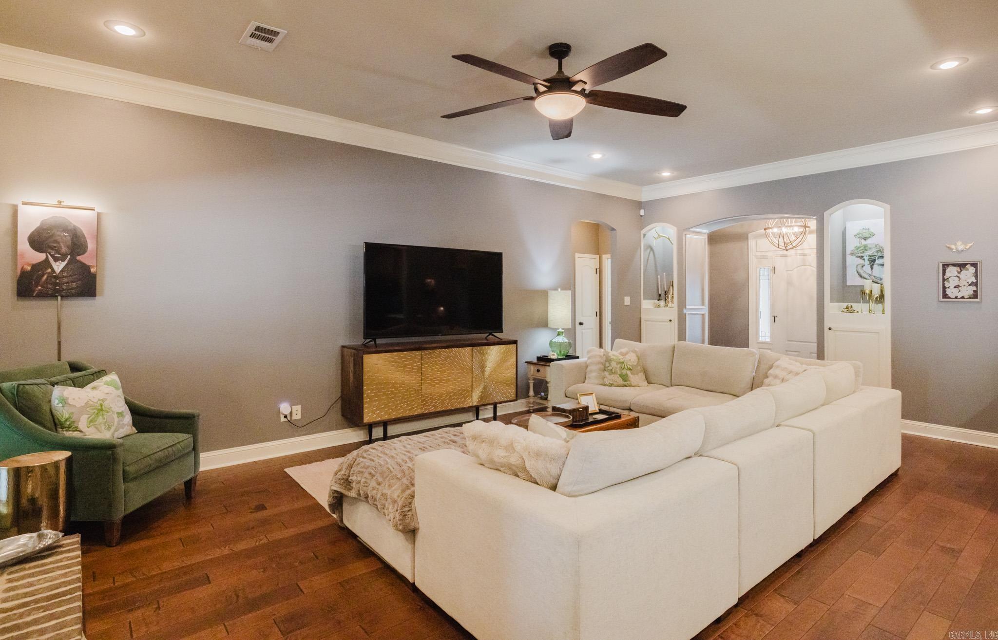 907 Hunter Lee  Bryant, AR
