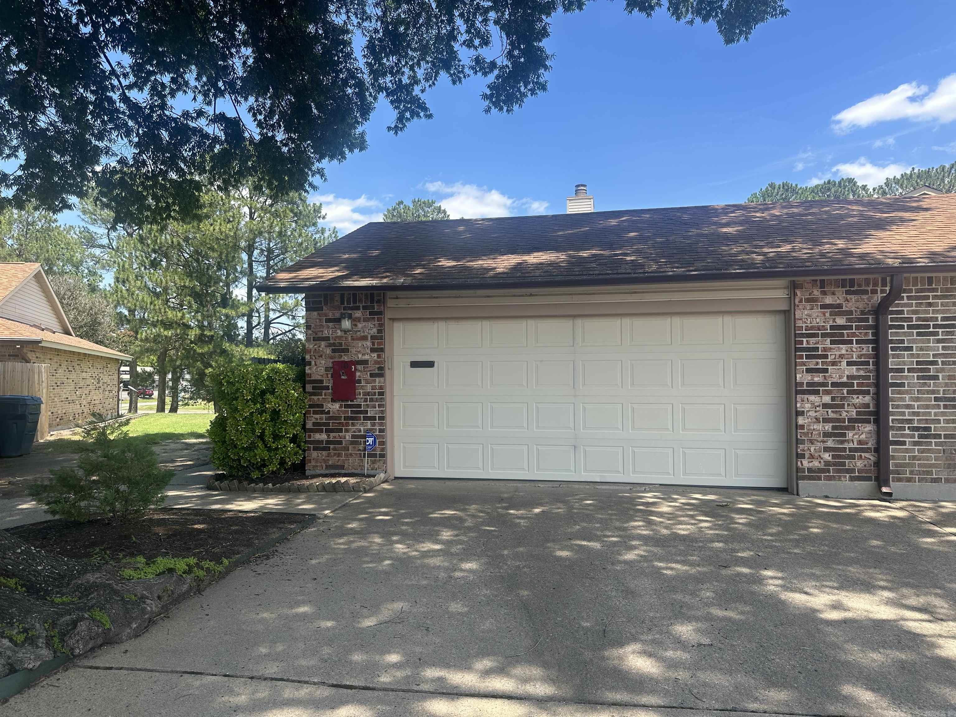 10  Wickford Ln  Little Rock, AR