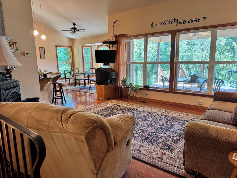 45 Chesapeake  Cherokee Village, AR