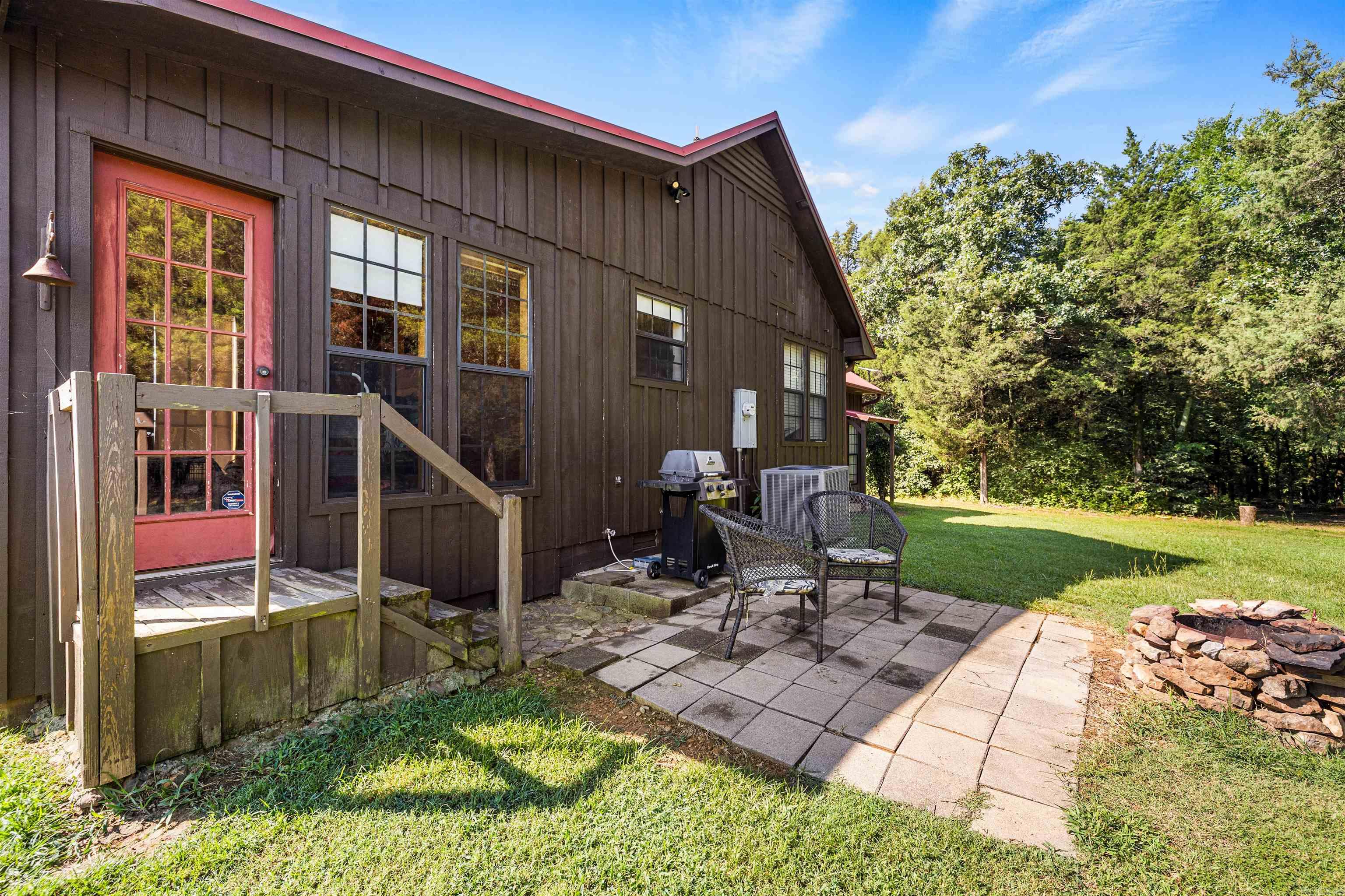 240 Mt Nebo Rd  Mt. Vernon, AR