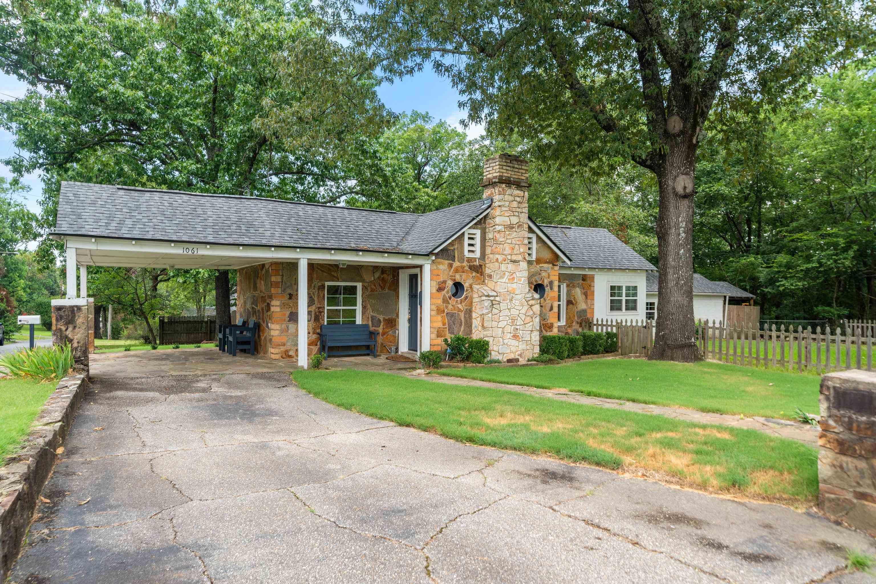 1061 Burchwood Bay  Hot Springs, AR