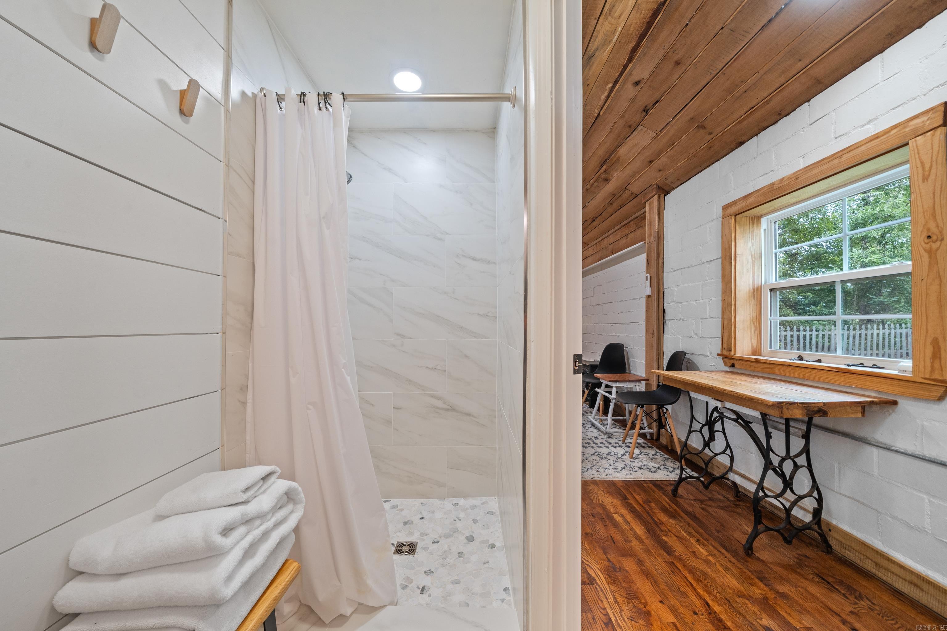 1061 Burchwood Bay  Hot Springs, AR