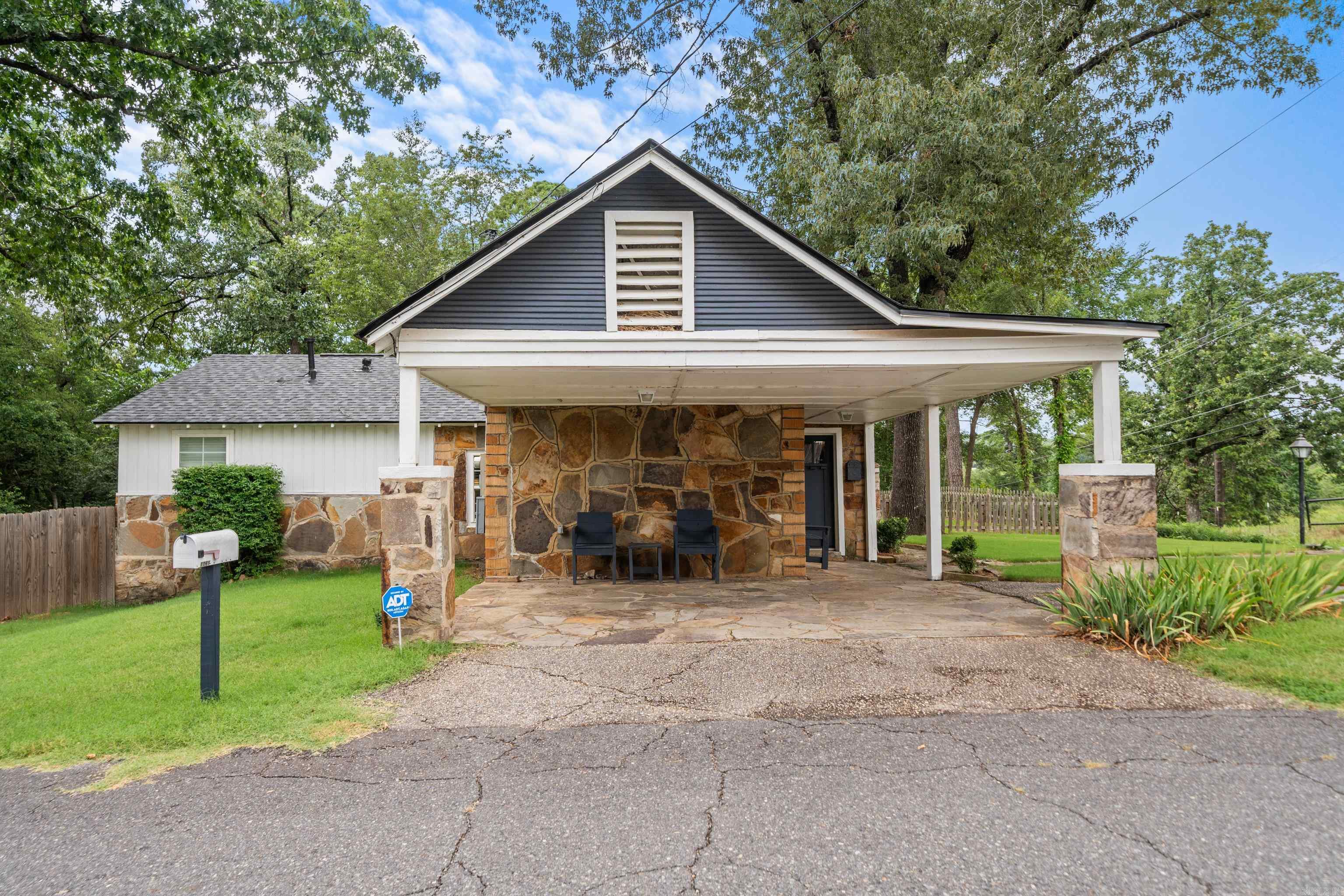 1061 Burchwood Bay  Hot Springs, AR