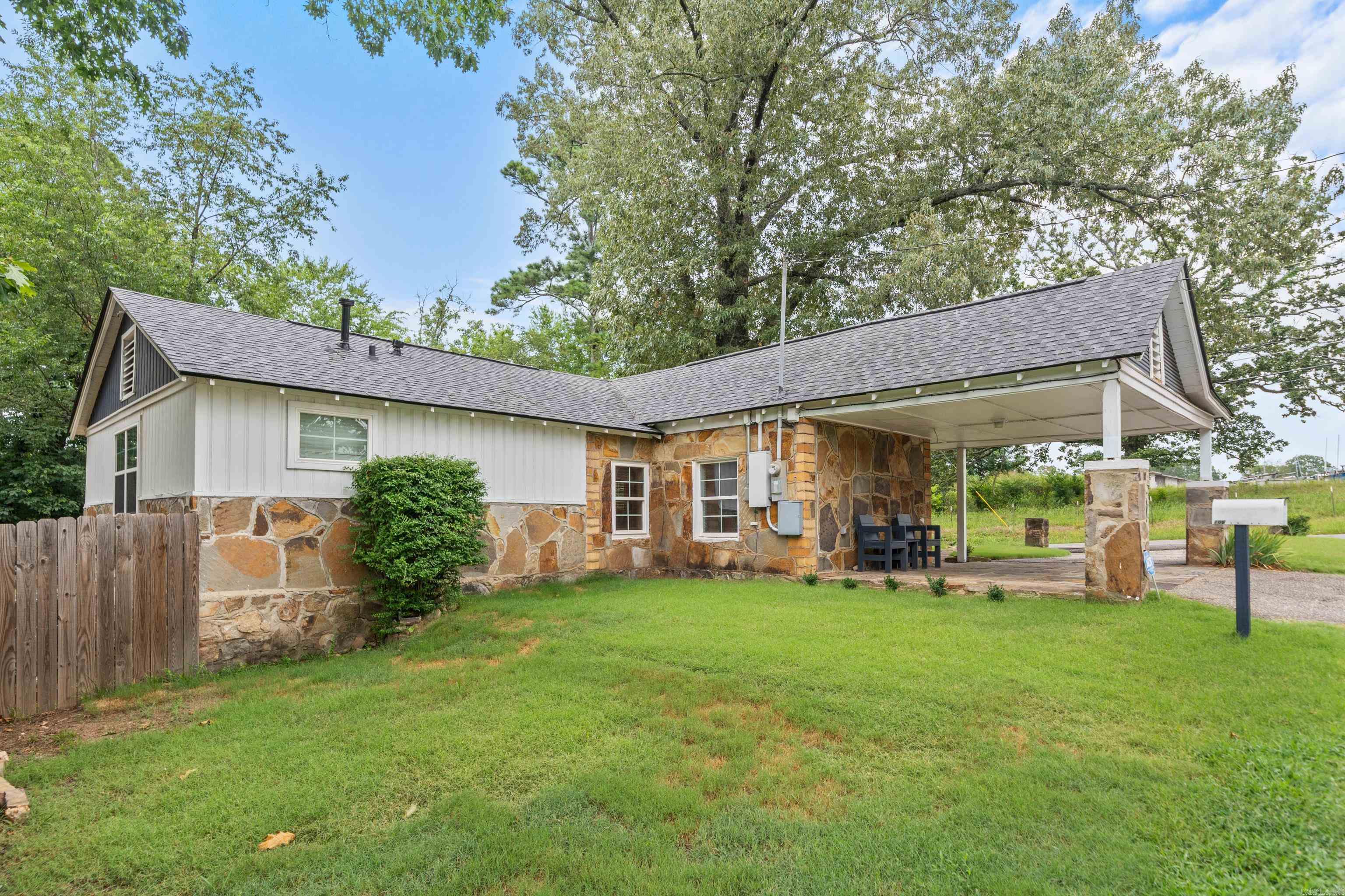 1061 Burchwood Bay  Hot Springs, AR