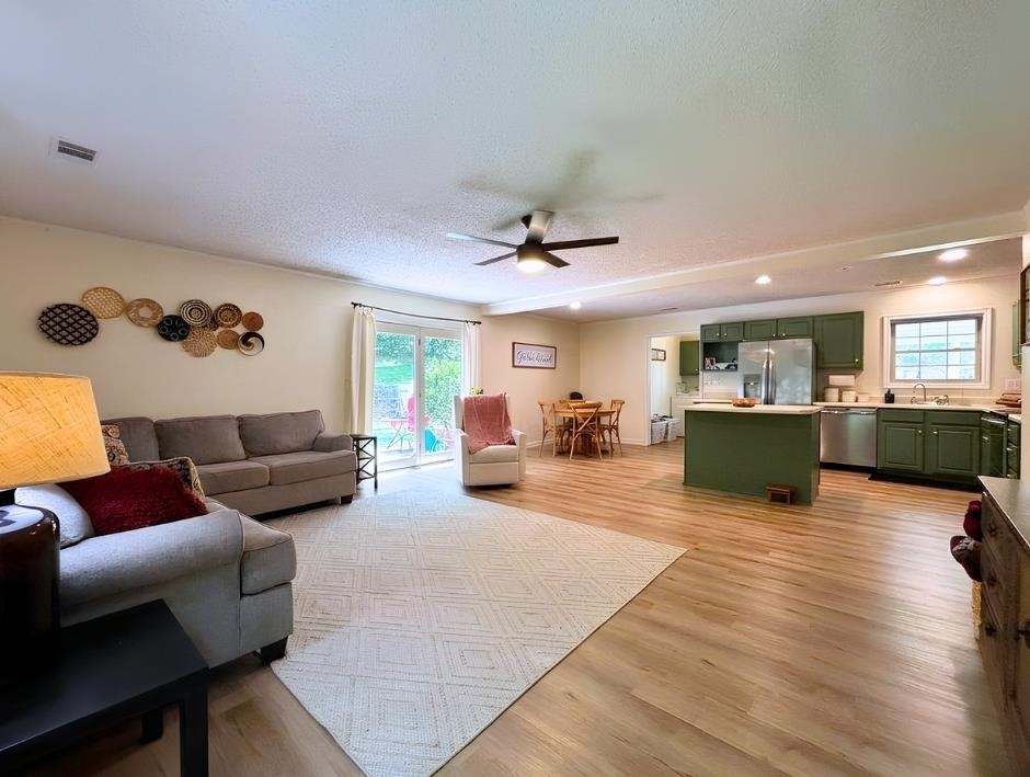 76 Cherokee  Cherokee Village, AR