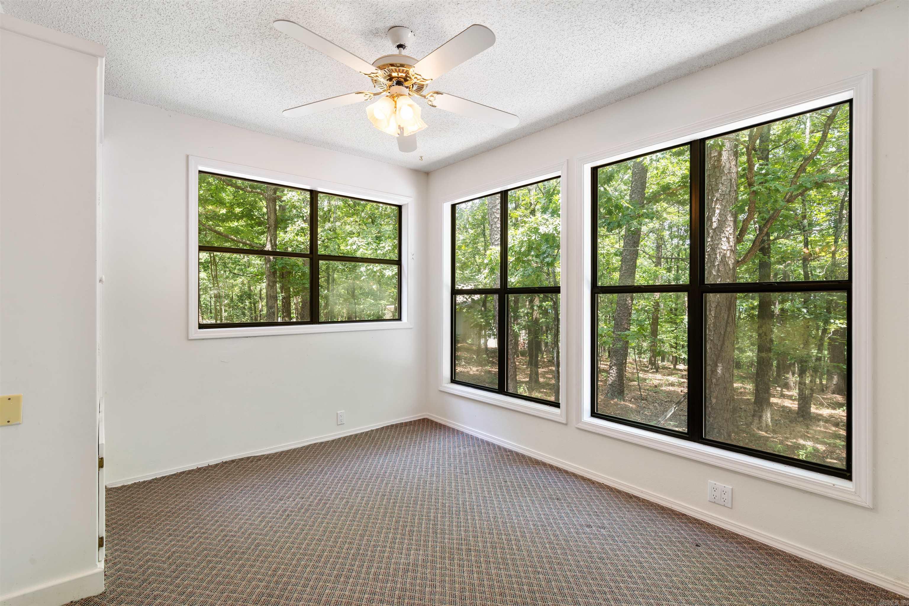 10 totana  Hot Springs Village, AR