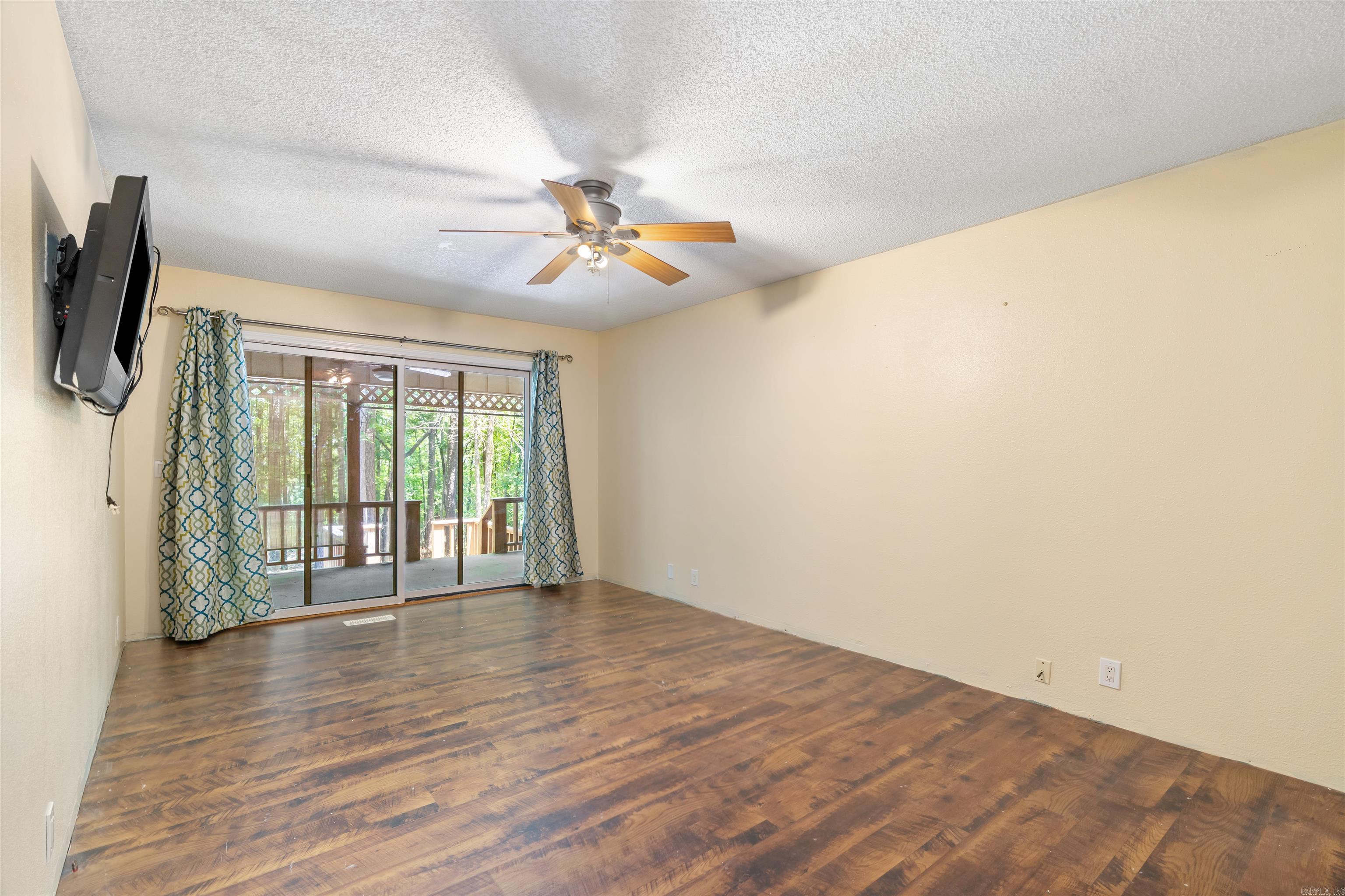 10 totana  Hot Springs Village, AR