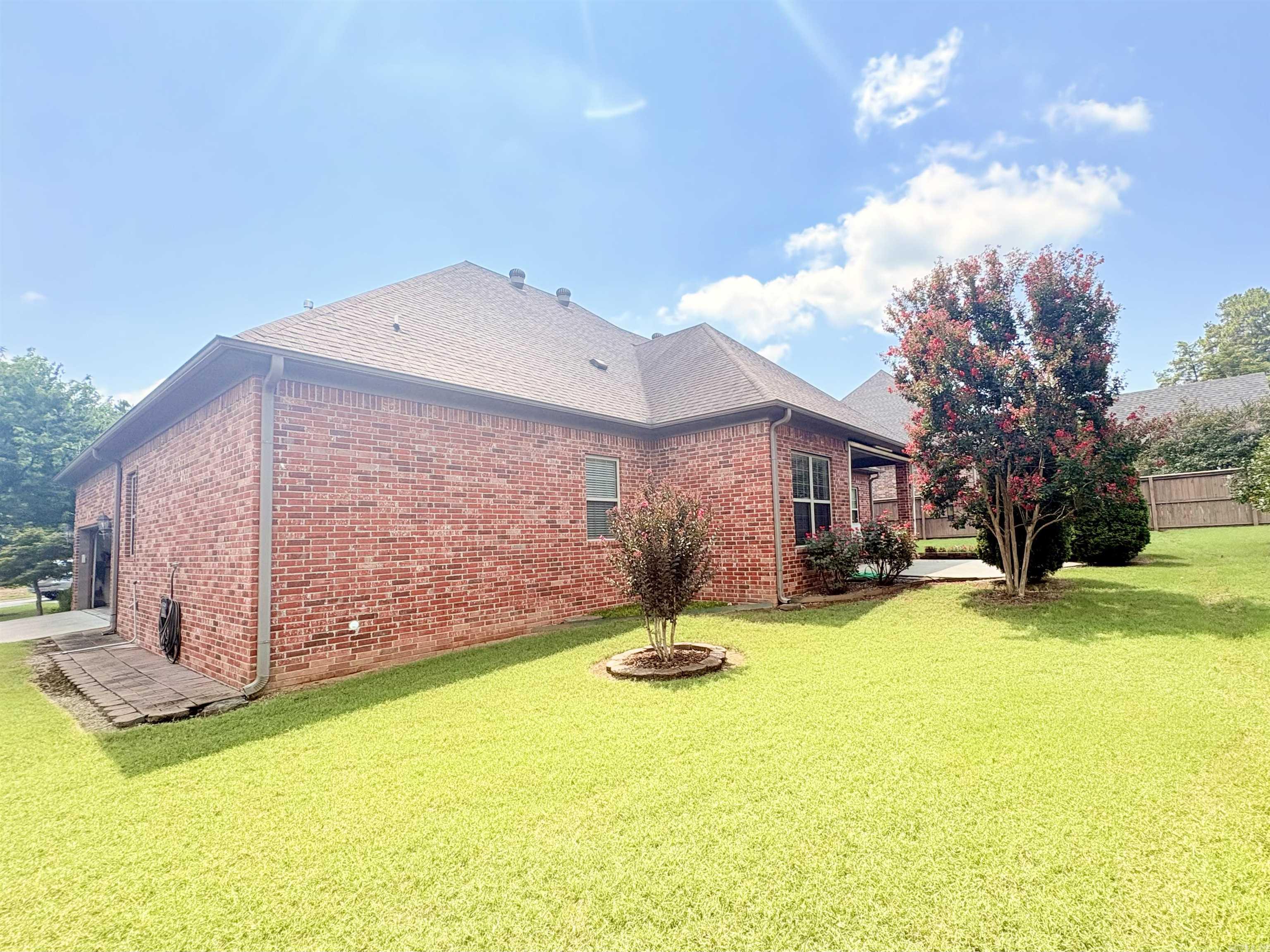 2307 Valley  Searcy, AR