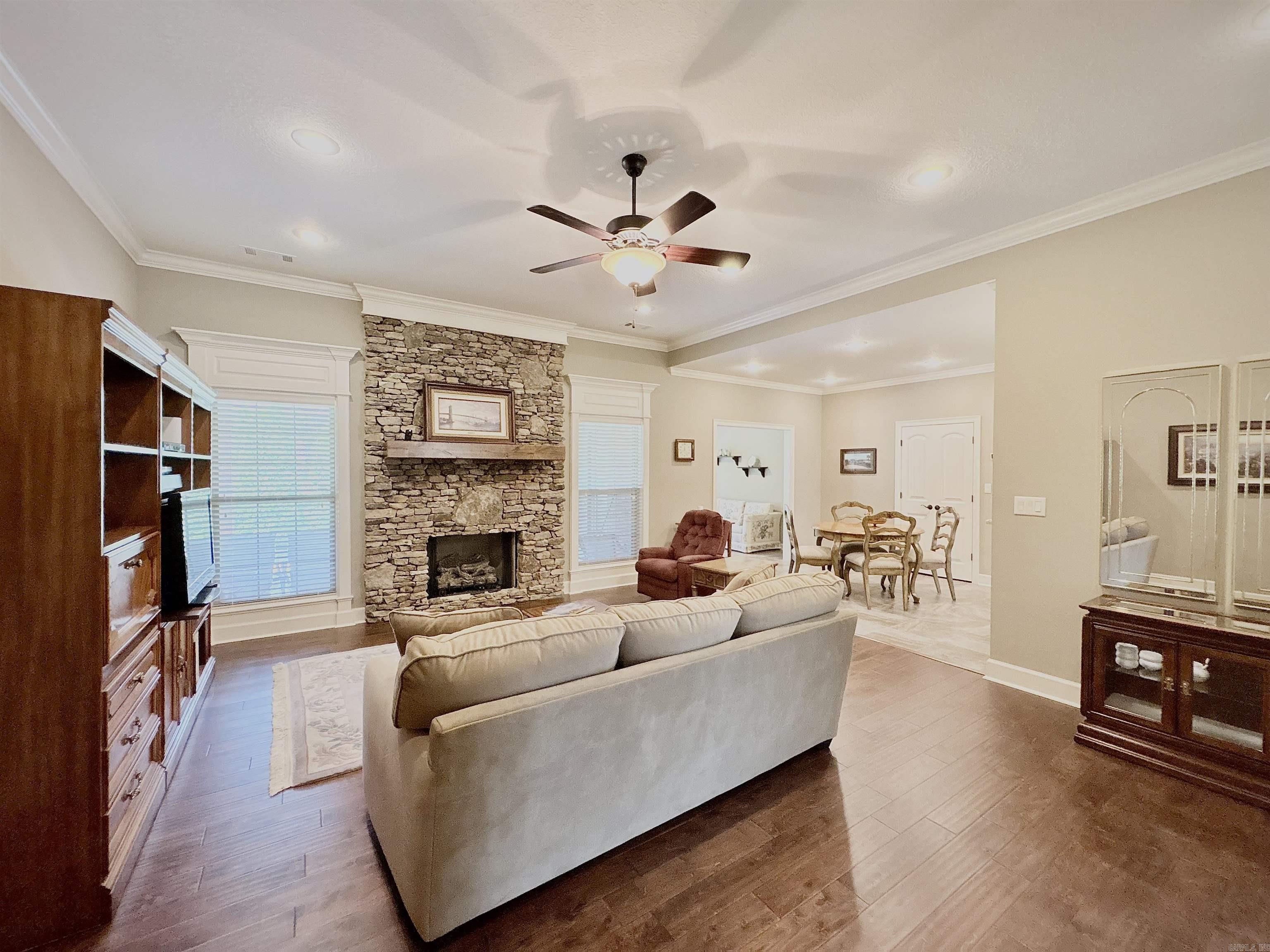 2307 Valley  Searcy, AR