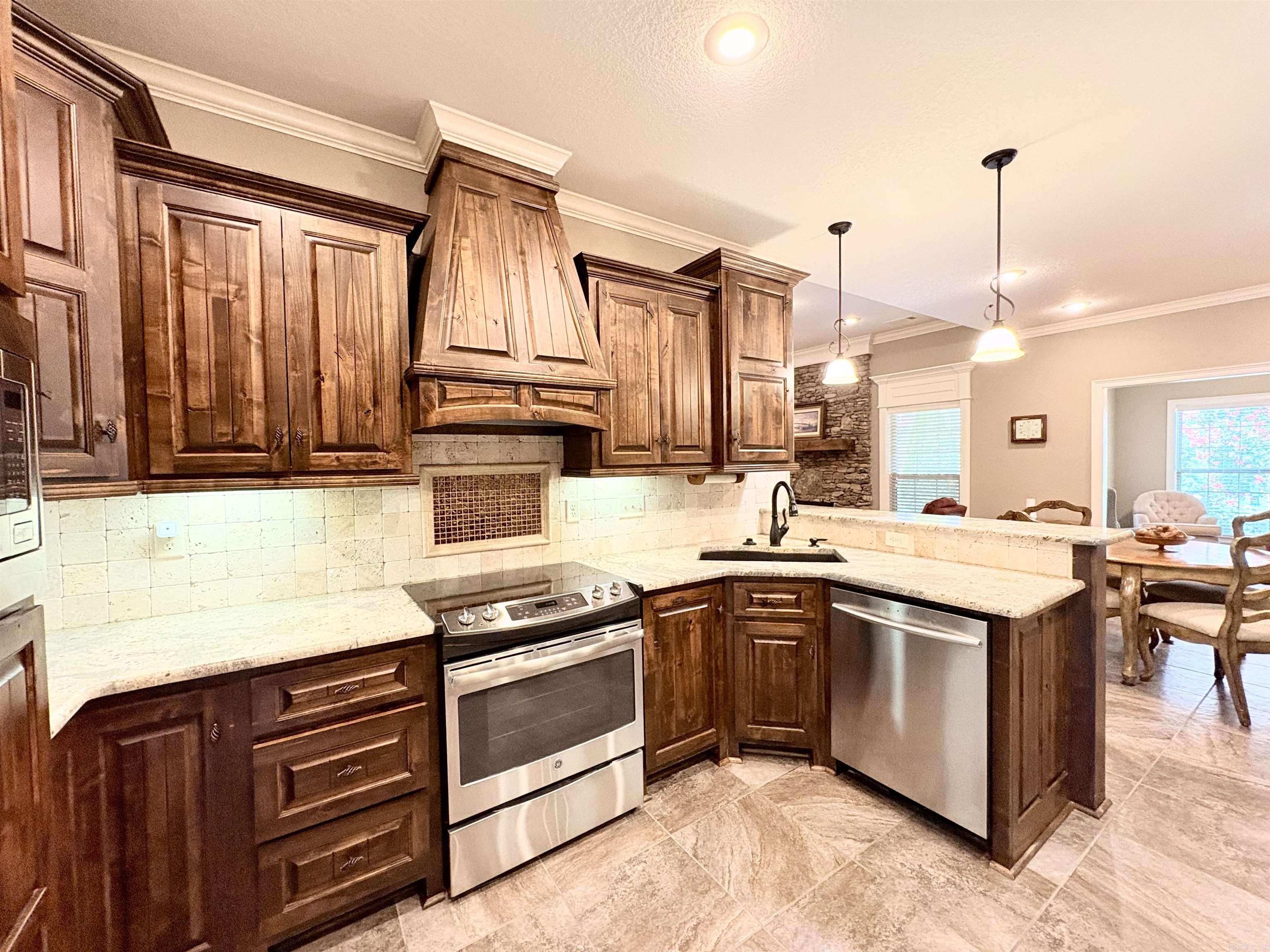 2307 Valley  Searcy, AR