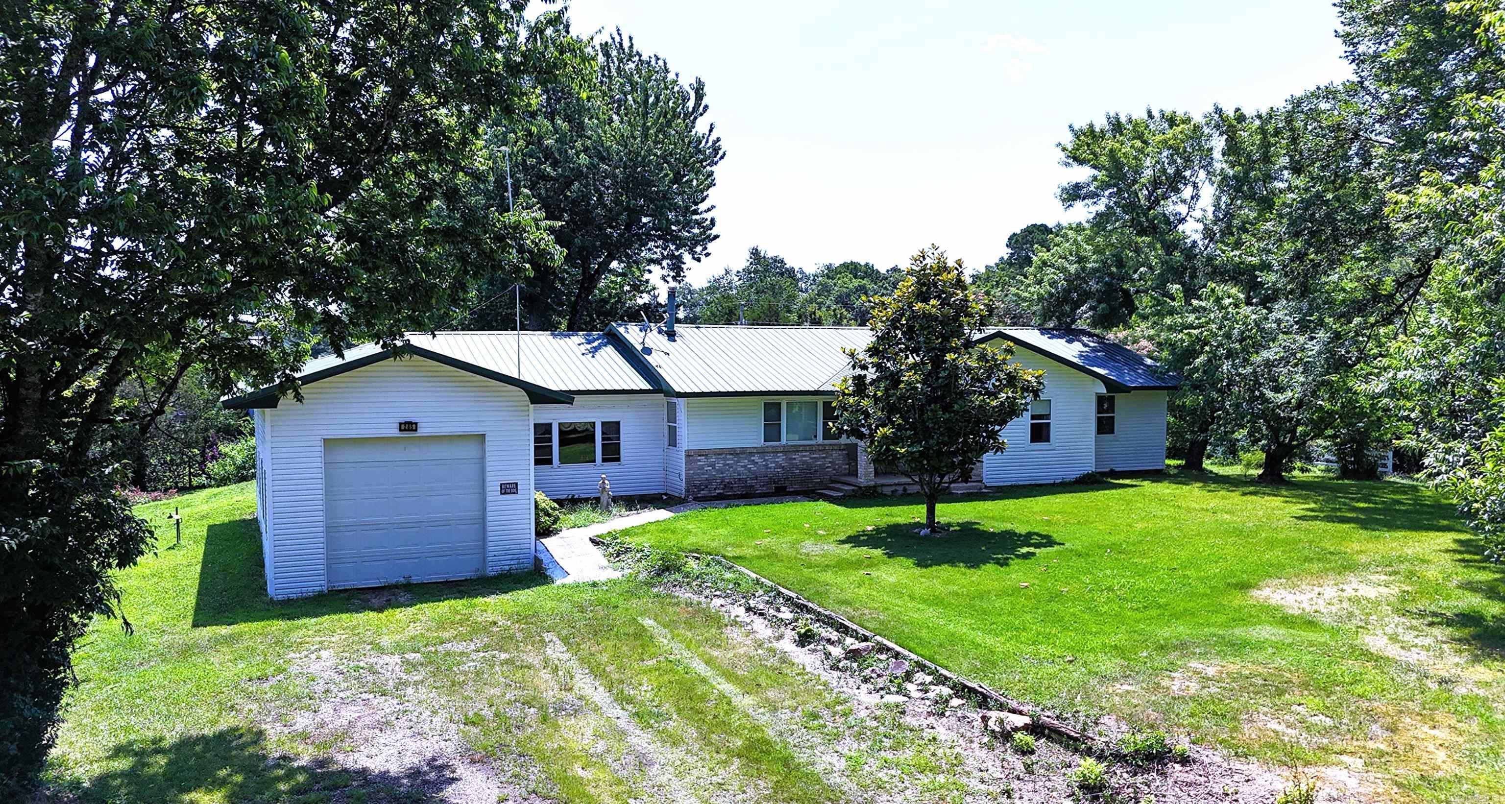 285 Polk Road 57  Mena, AR