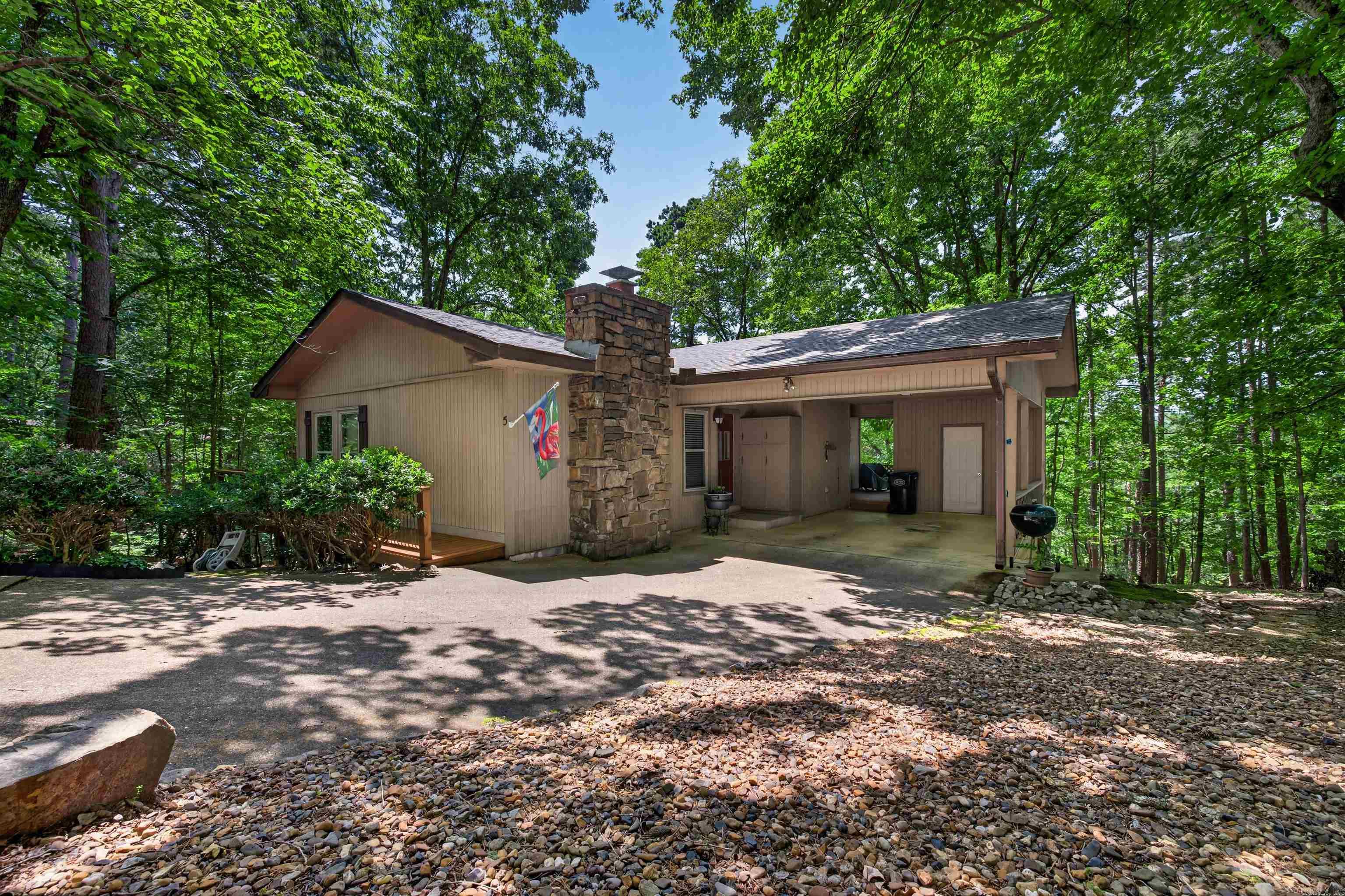 5 Ona Circle  Hot Springs Village, AR