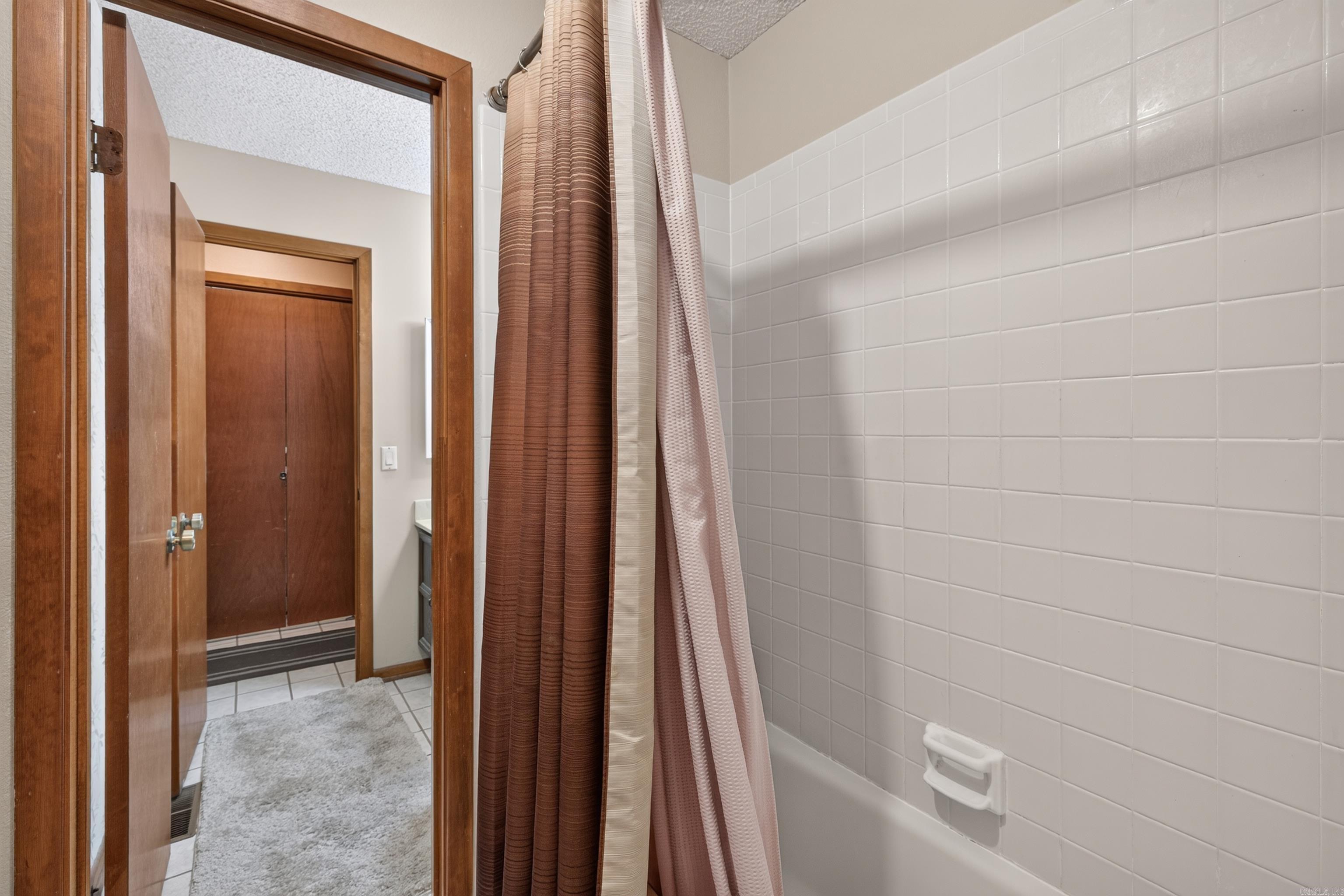 5 Ona Circle  Hot Springs Village, AR