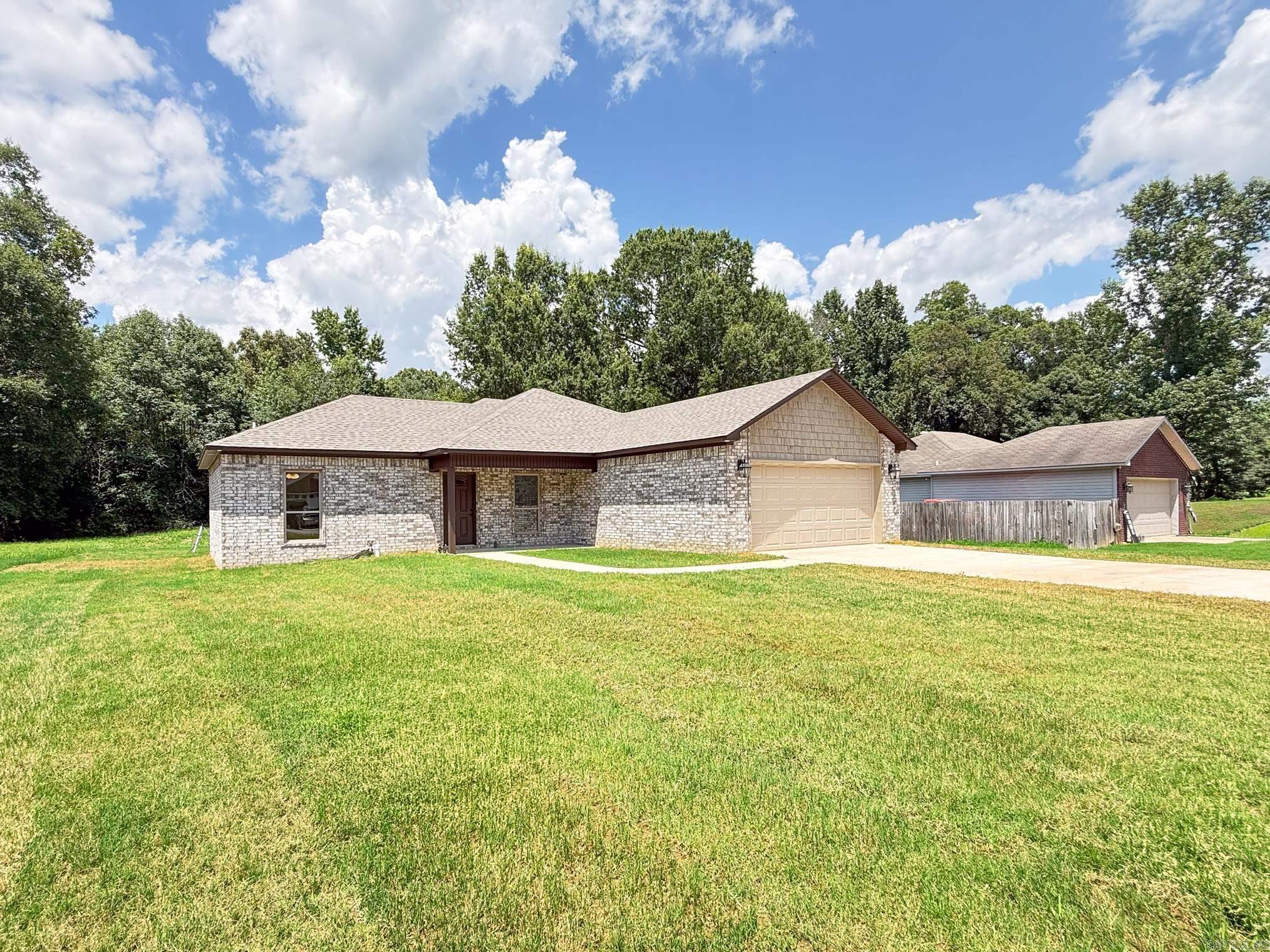 38 Shamsie  Ward, AR
