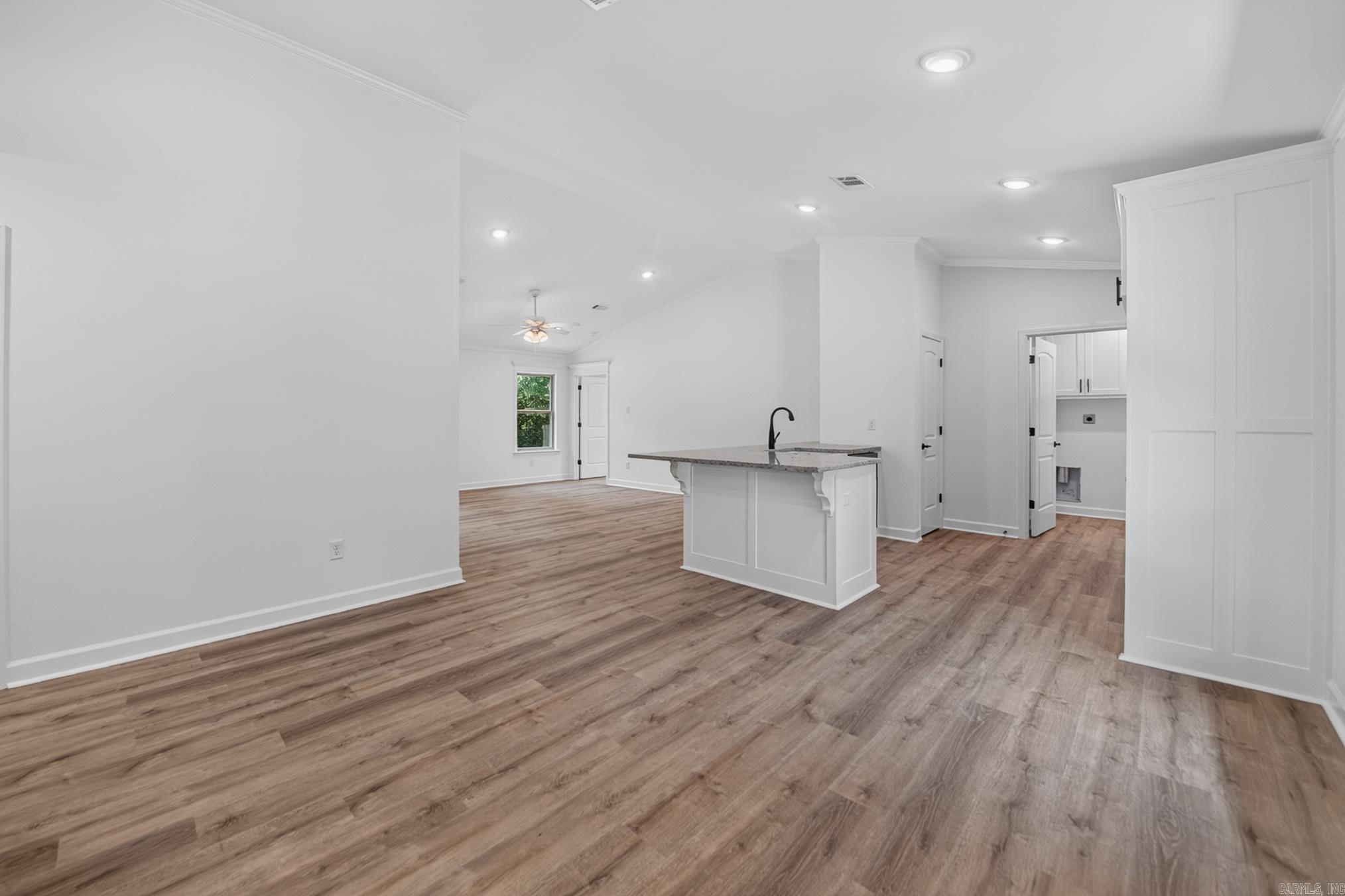 38 Shamsie  Ward, AR
