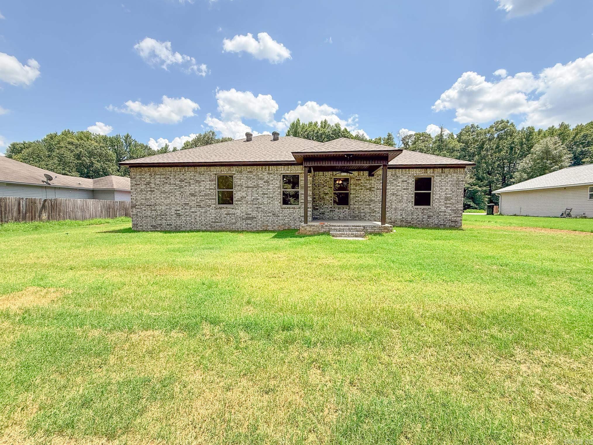 38 Shamsie  Ward, AR