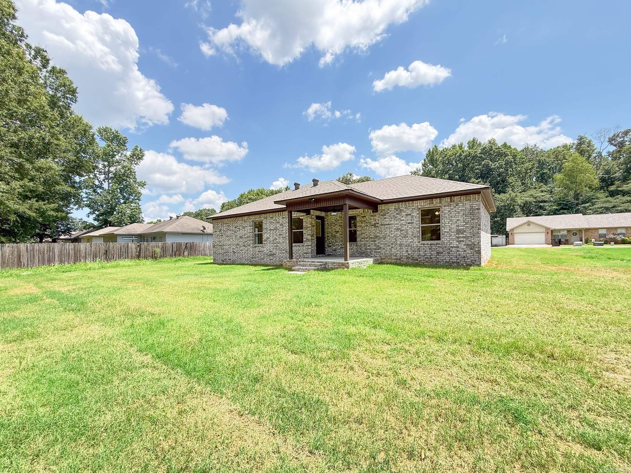 38 Shamsie  Ward, AR