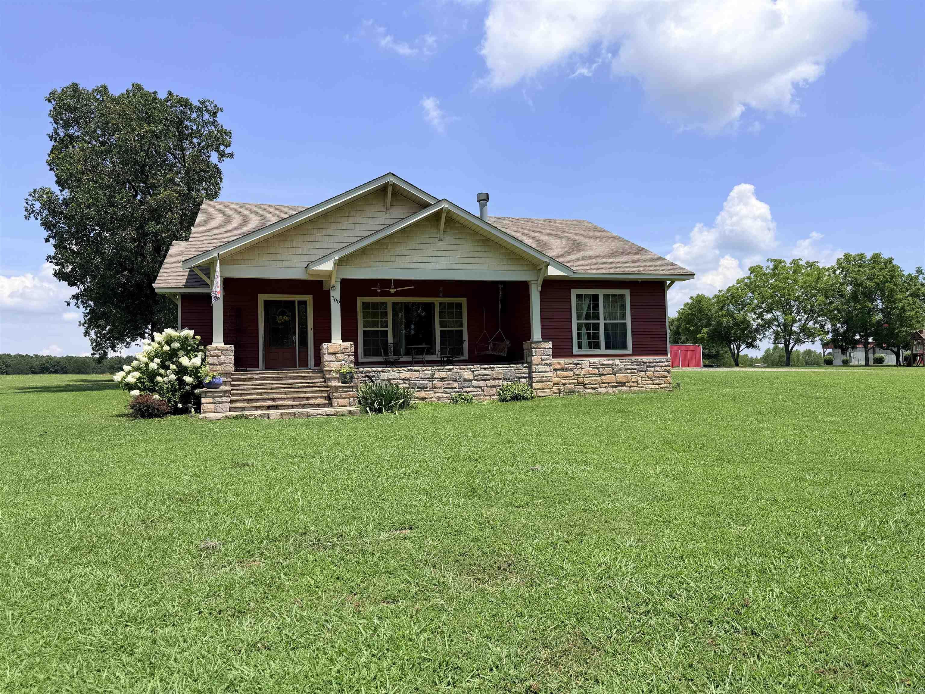 700 Strawberry  Bald Knob, AR