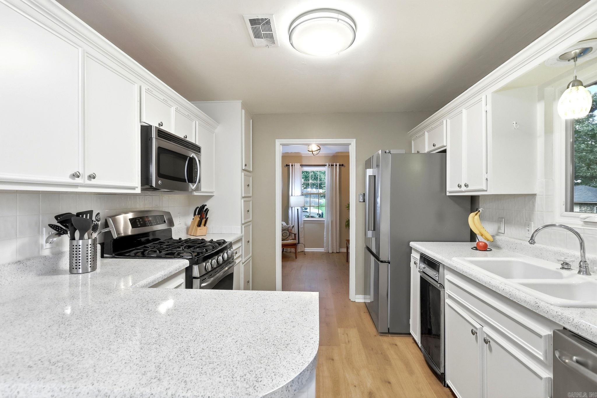 10725 Crestdale  Little Rock, AR