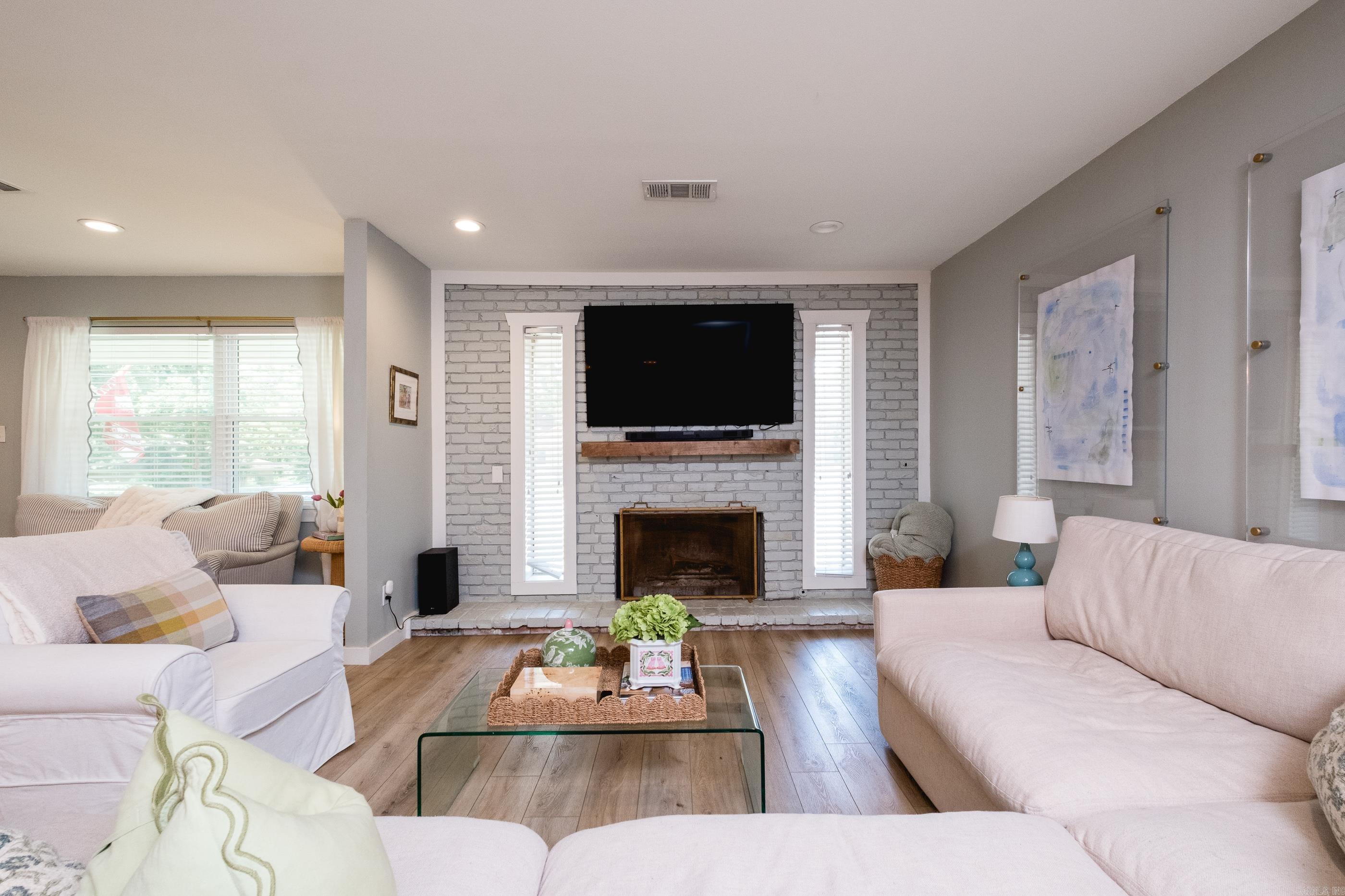 7901 Illinois  Little Rock, AR