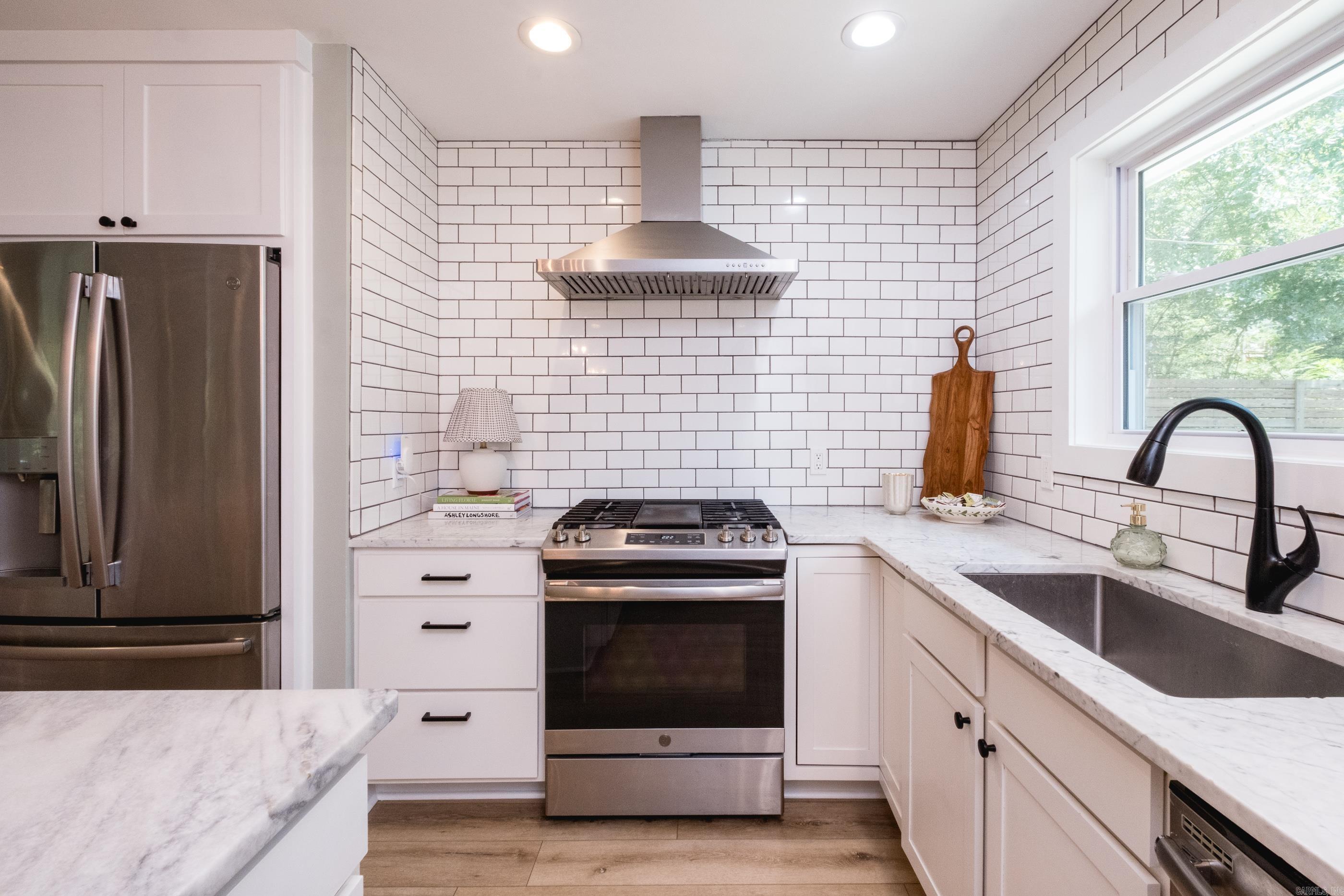 7901 Illinois  Little Rock, AR