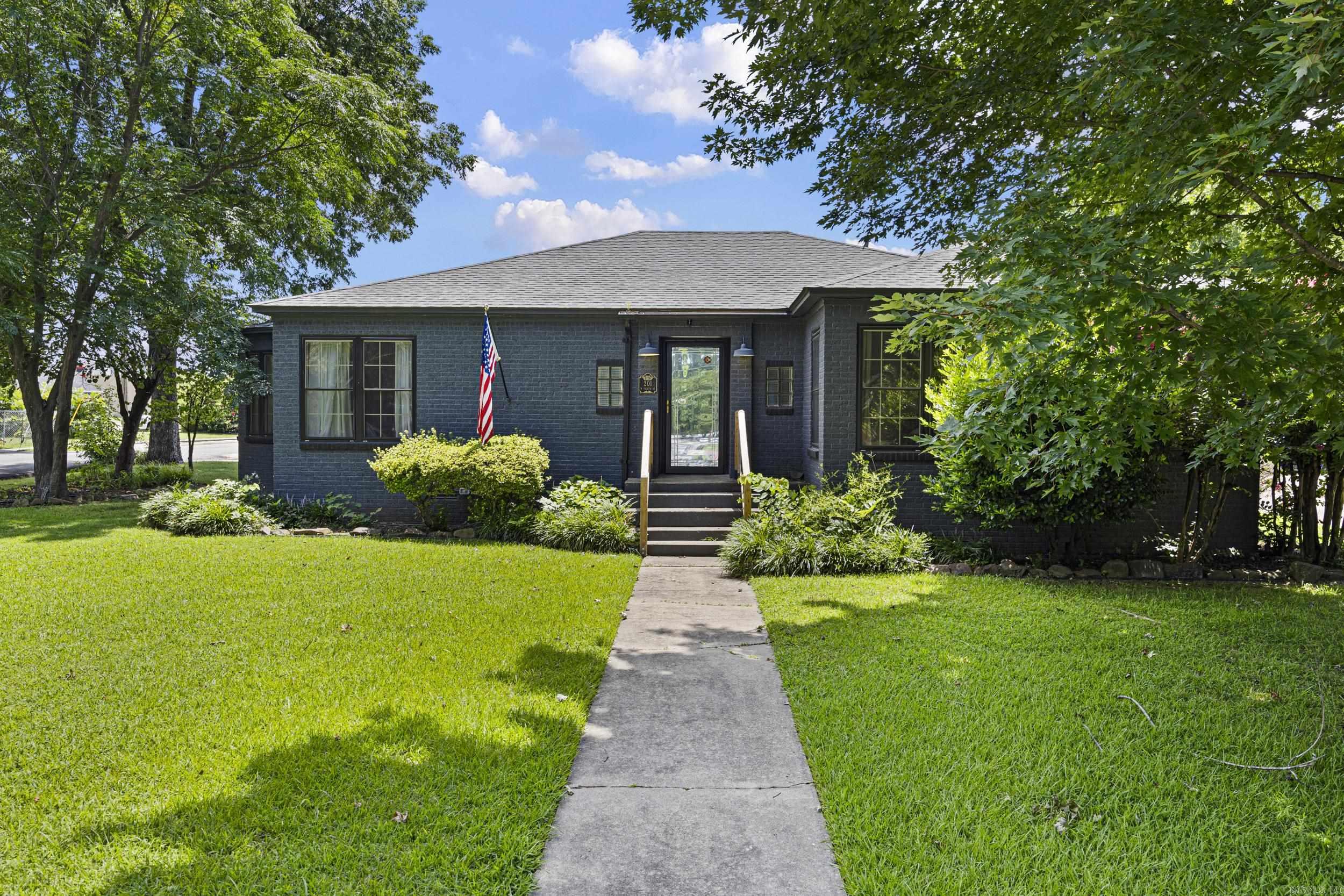 201 W 8Th St  Russellville, AR