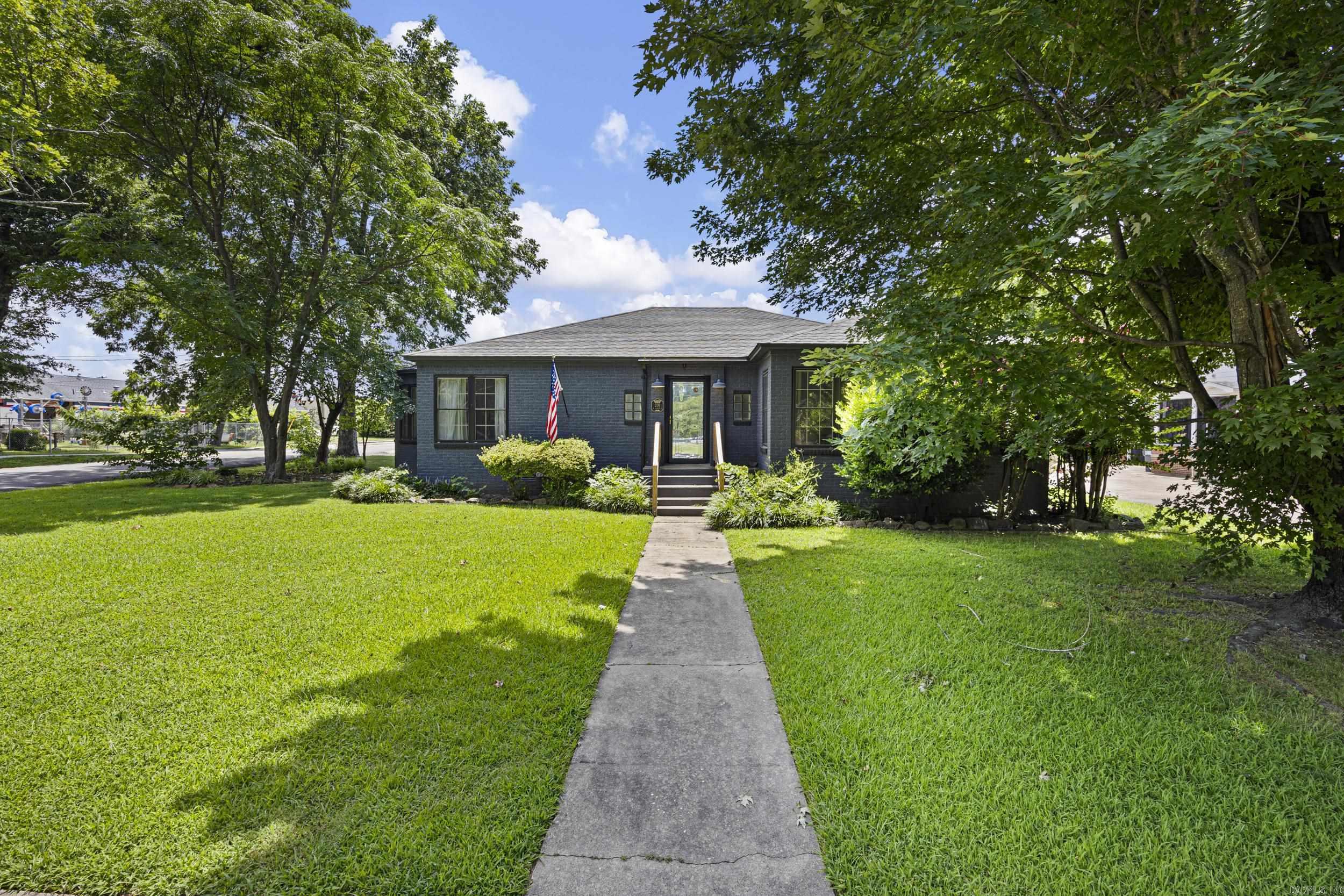 201 W 8Th St  Russellville, AR