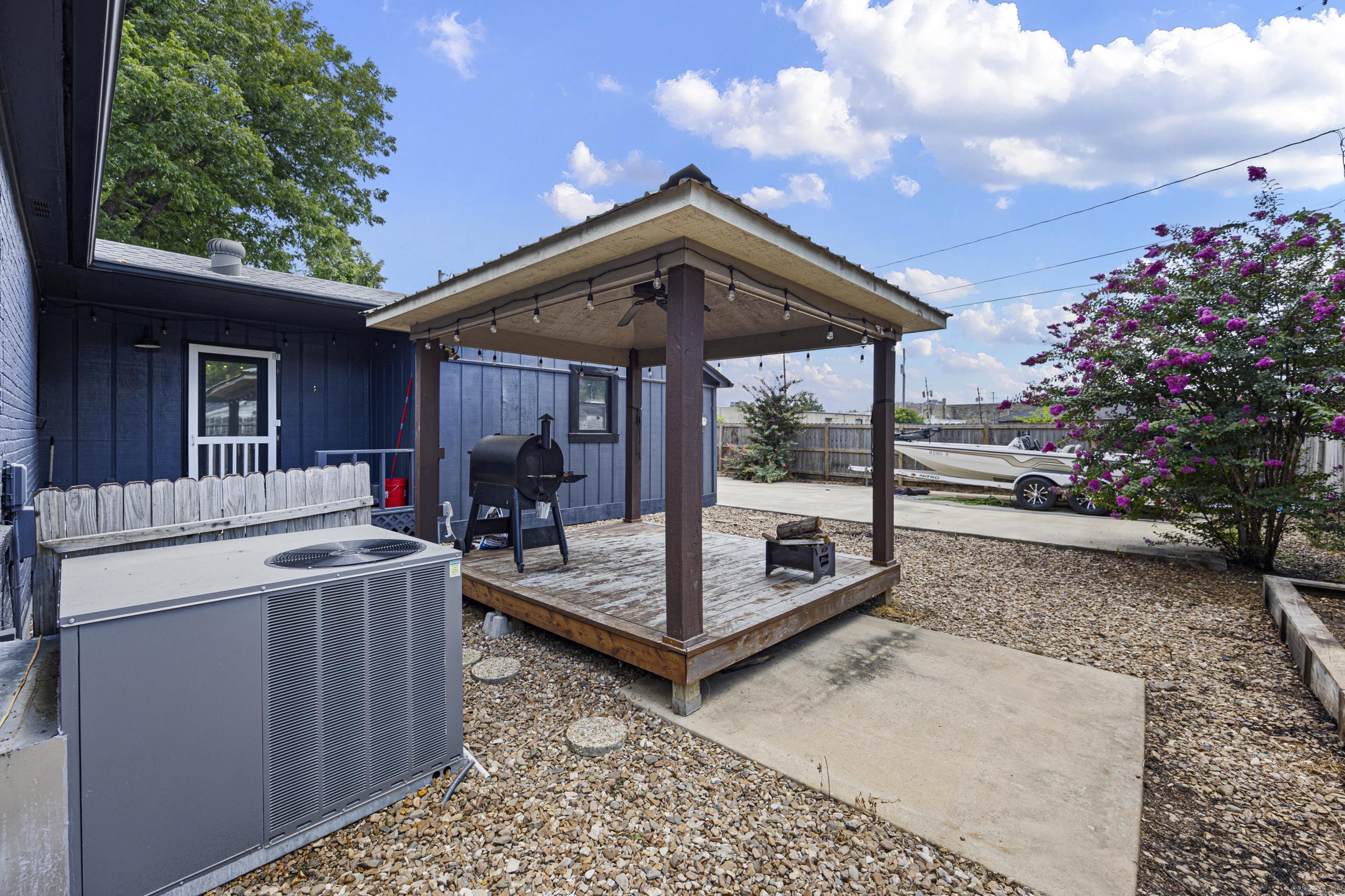 201 W 8Th St  Russellville, AR