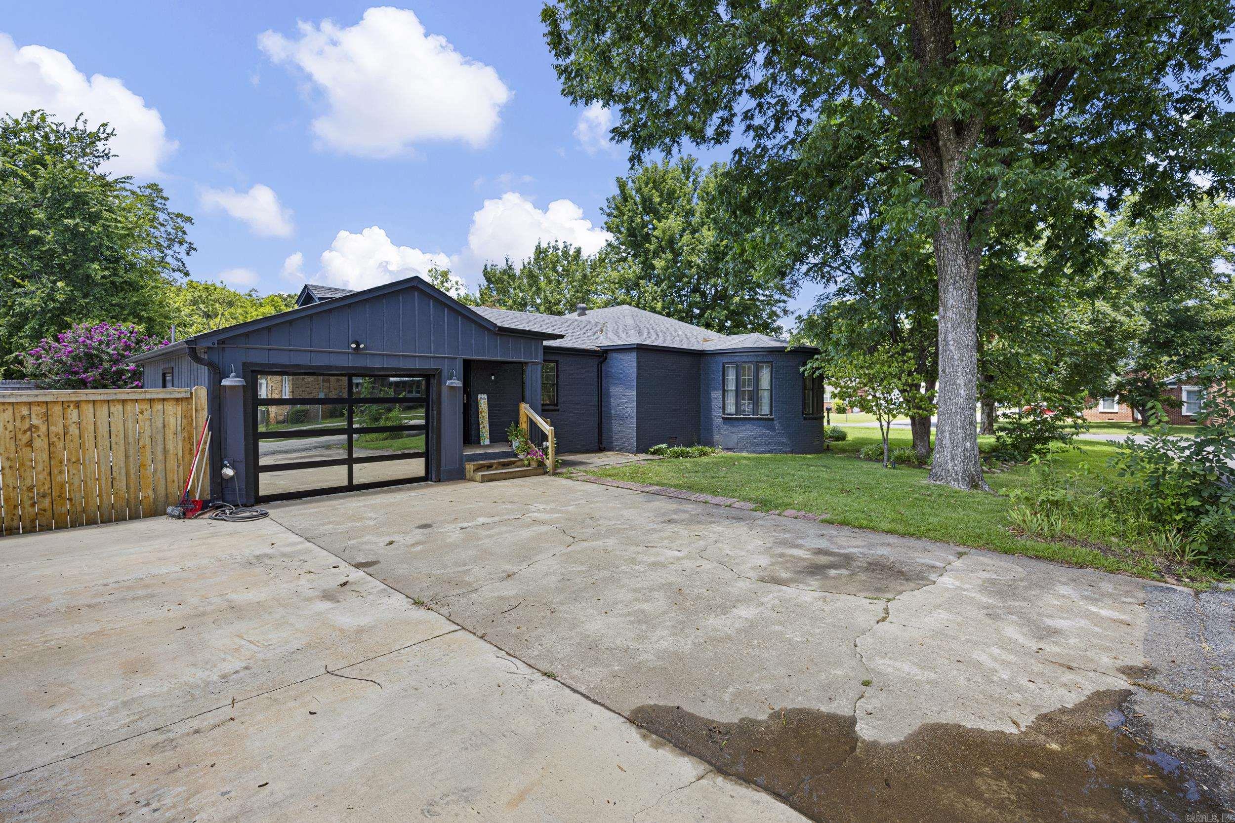 201 W 8Th St  Russellville, AR