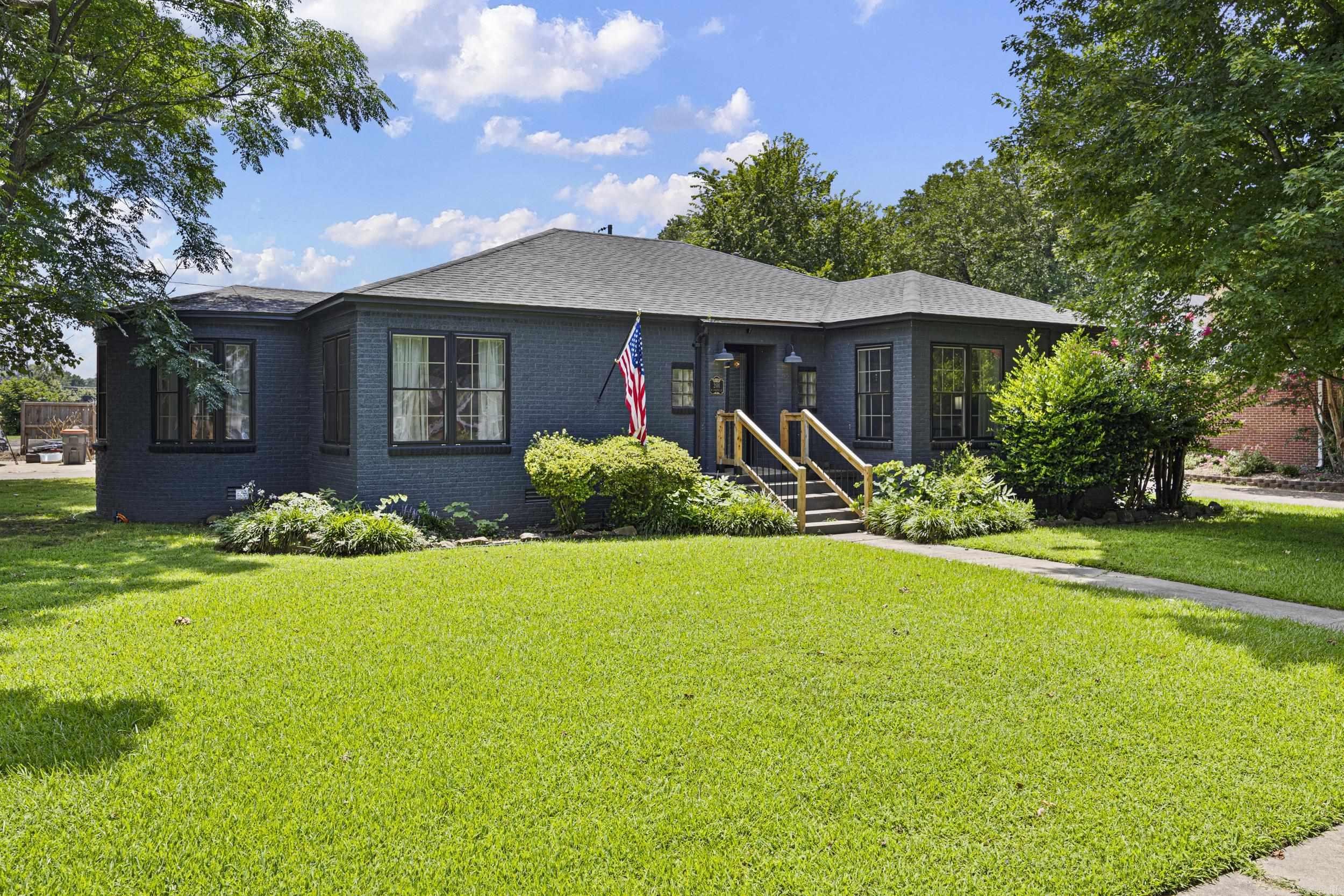 201 W 8Th St  Russellville, AR