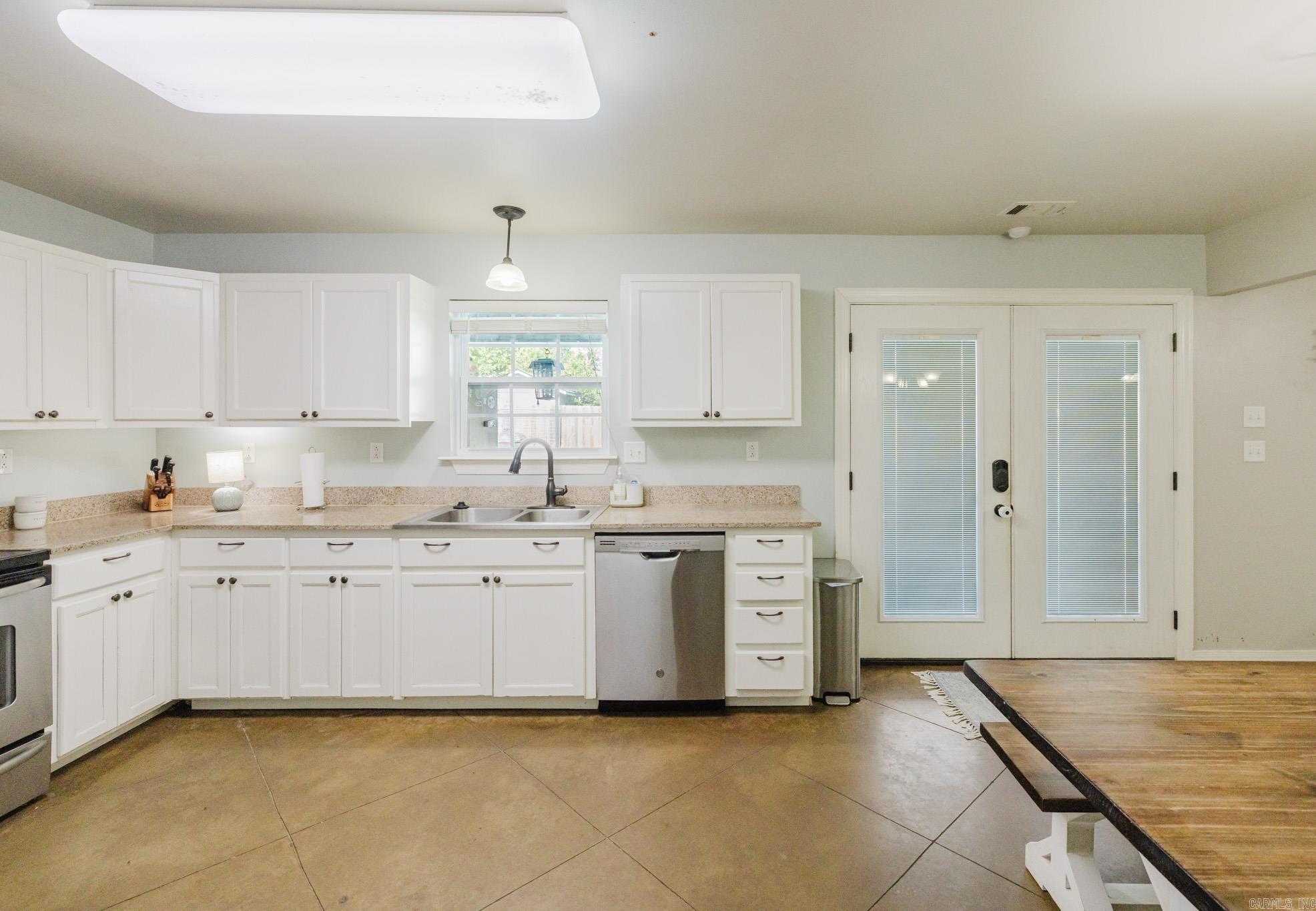 426 Quantz  Benton, AR