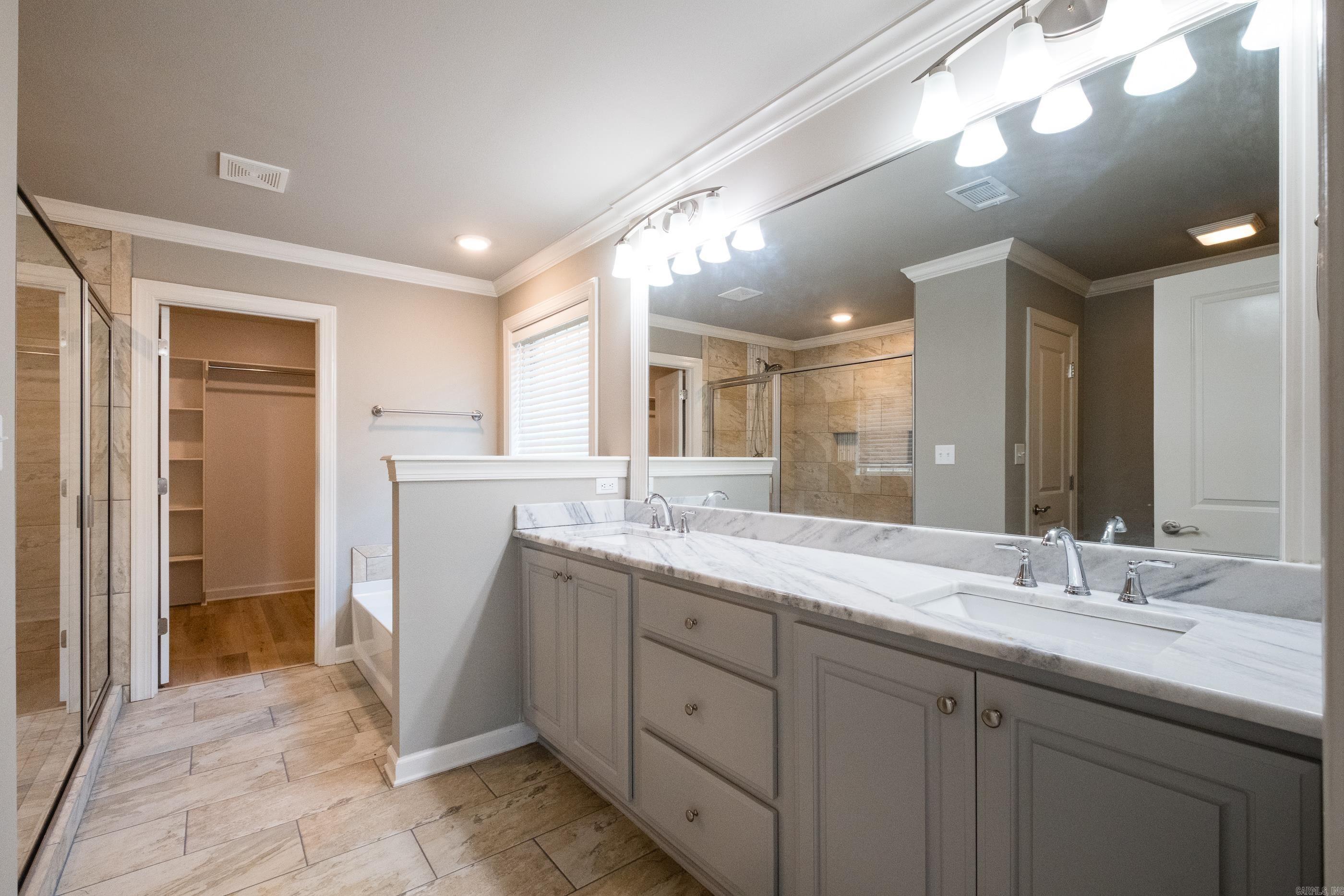 12 Majestic  Maumelle, AR