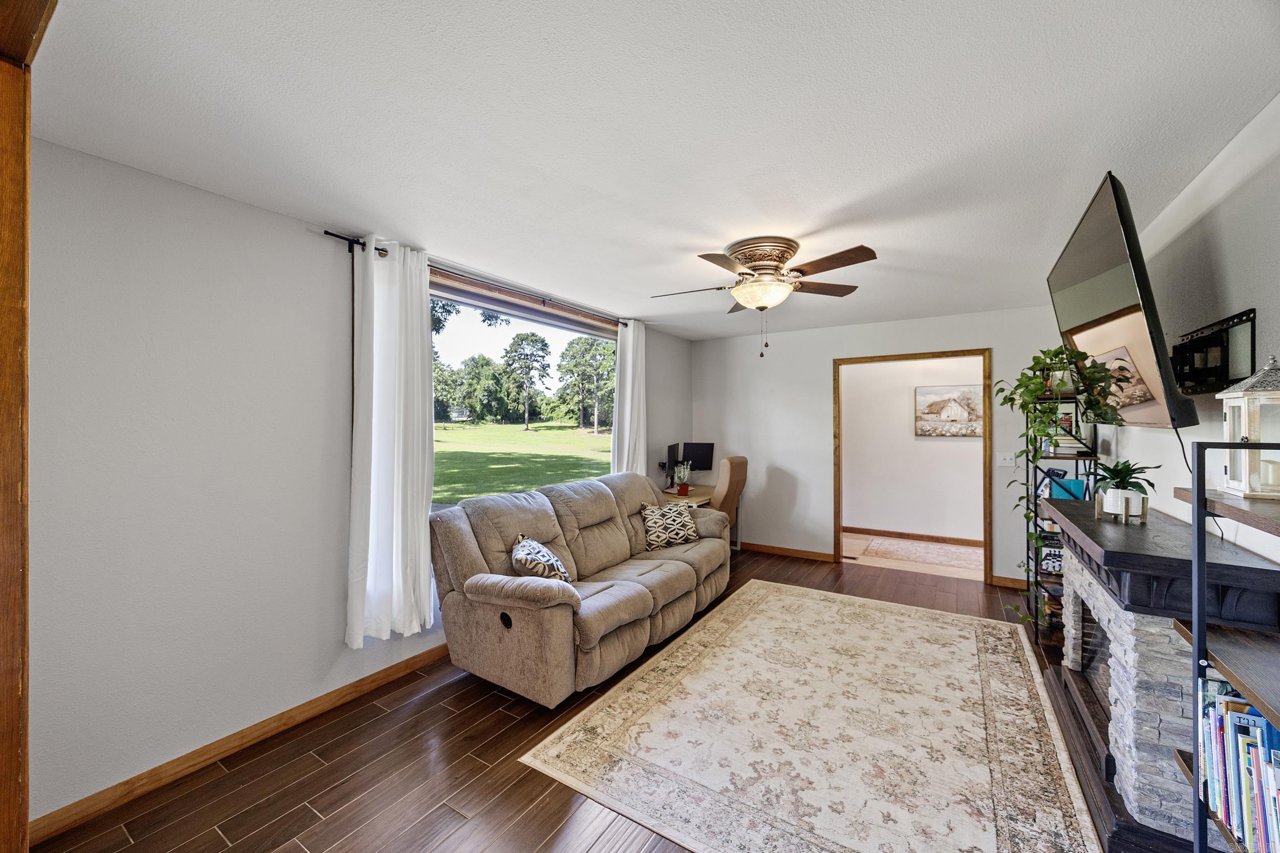 1106 County Road 3456  Clarksville, AR