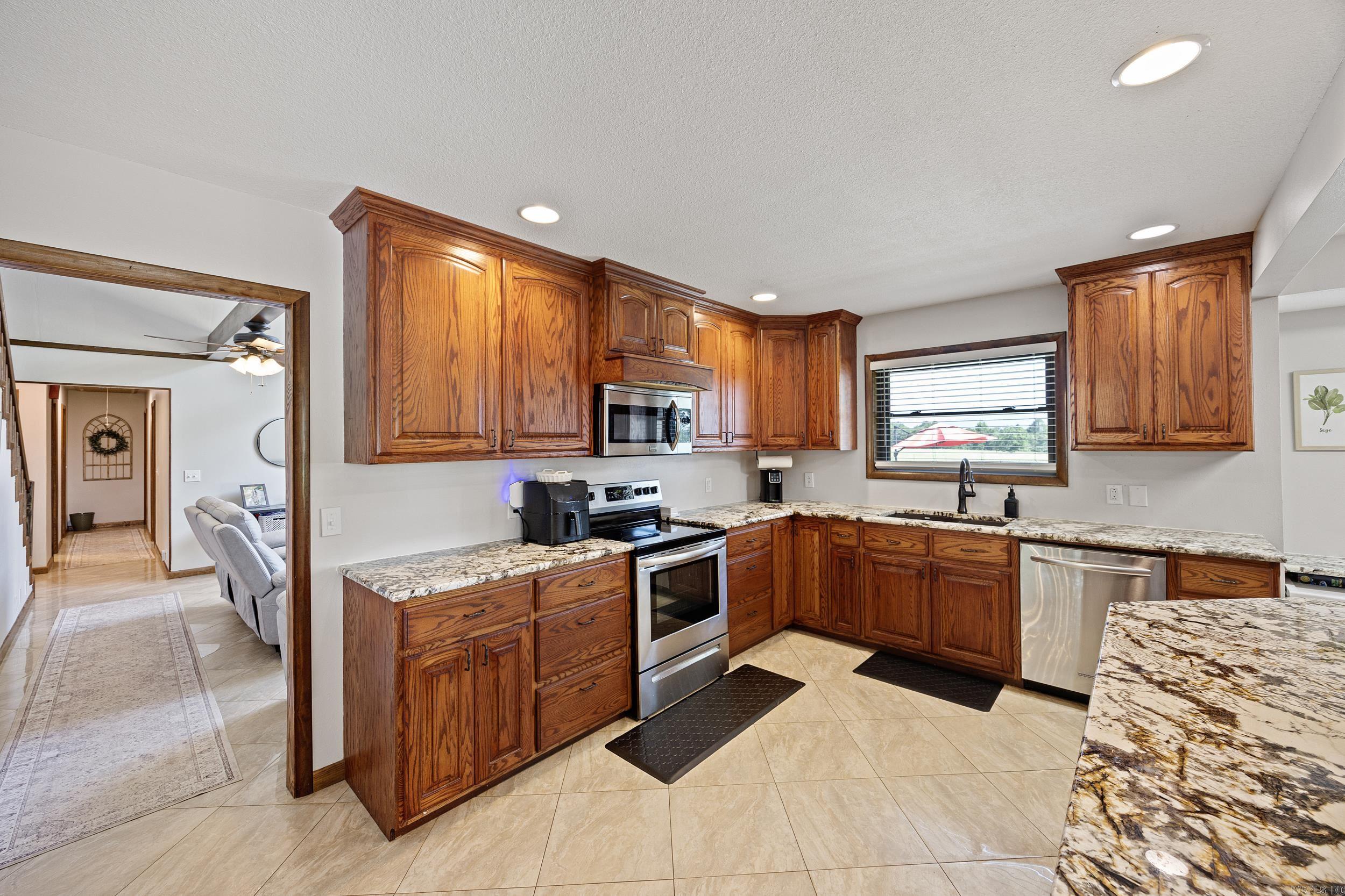 1106 County Road 3456  Clarksville, AR
