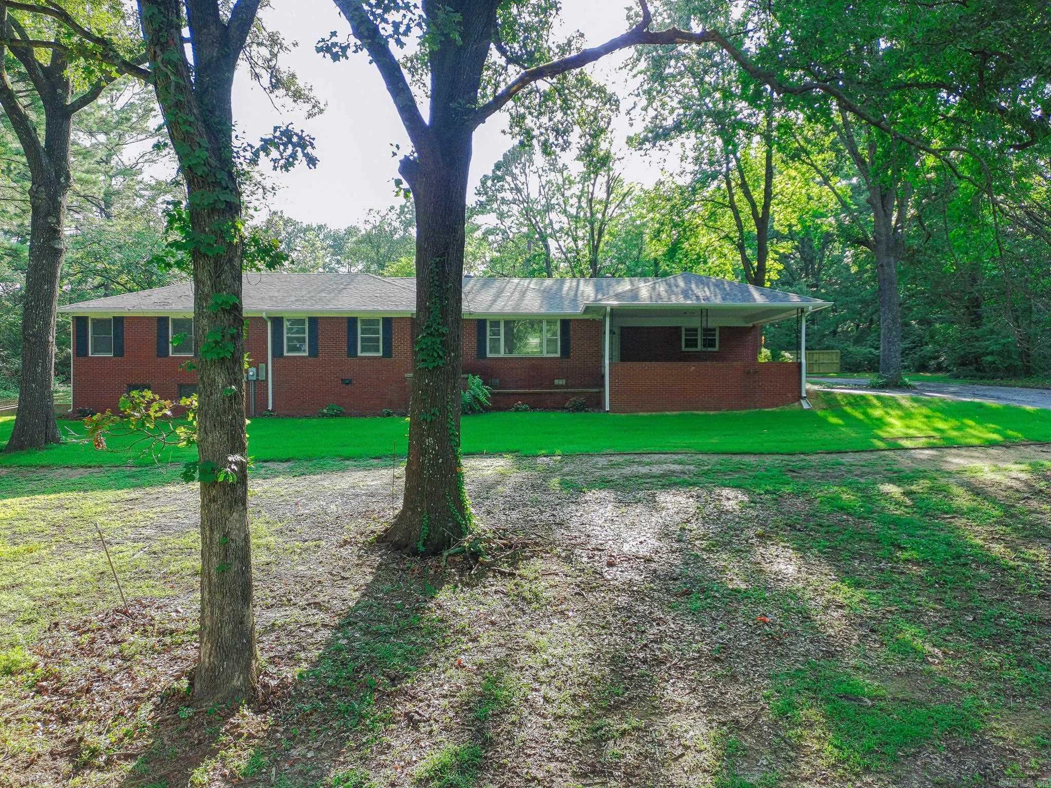 2711 Wood  Jonesboro, AR