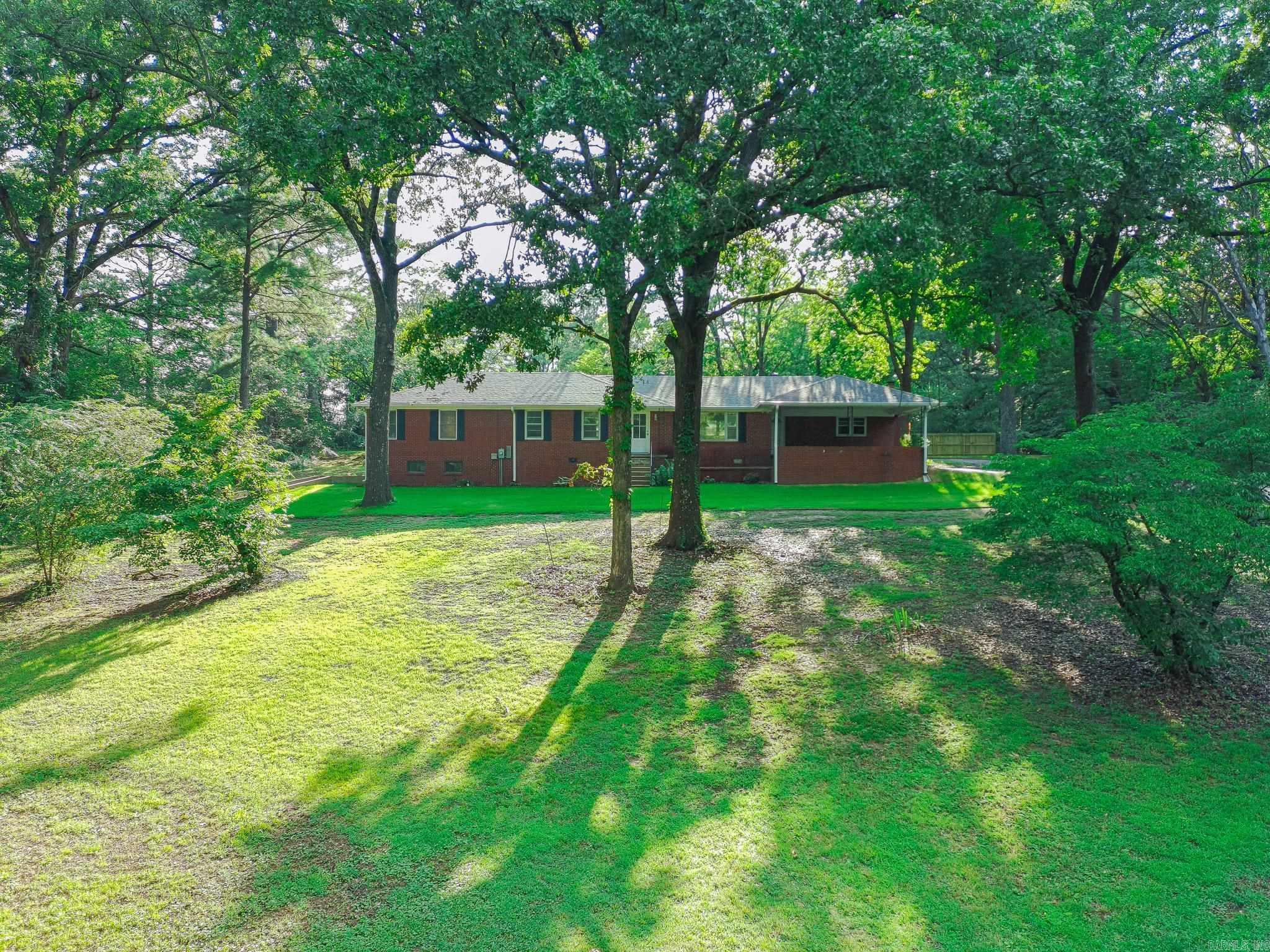 2711 Wood  Jonesboro, AR