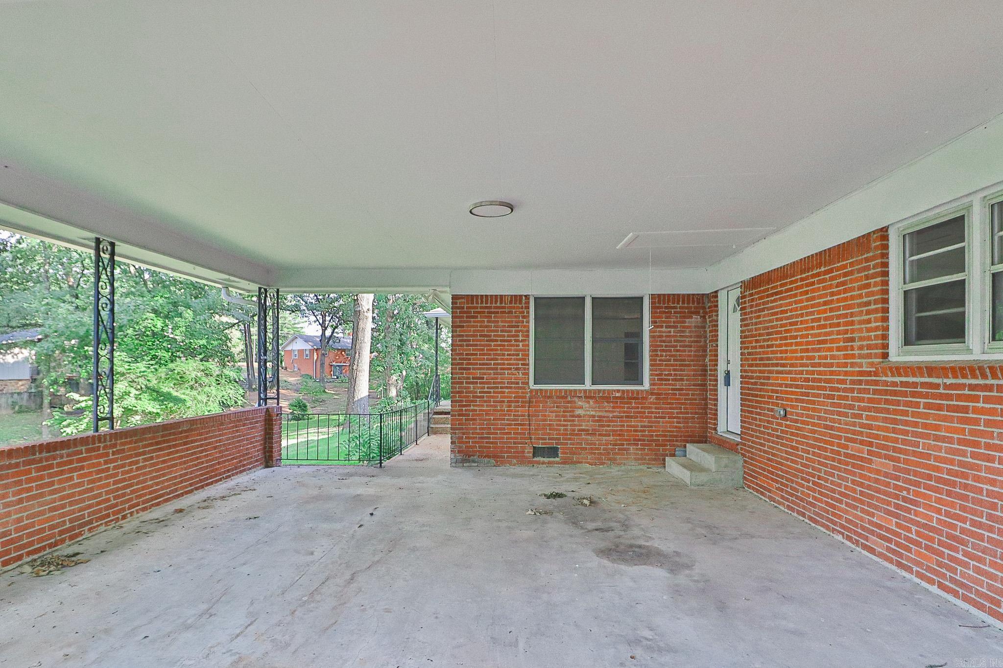 2711 Wood  Jonesboro, AR