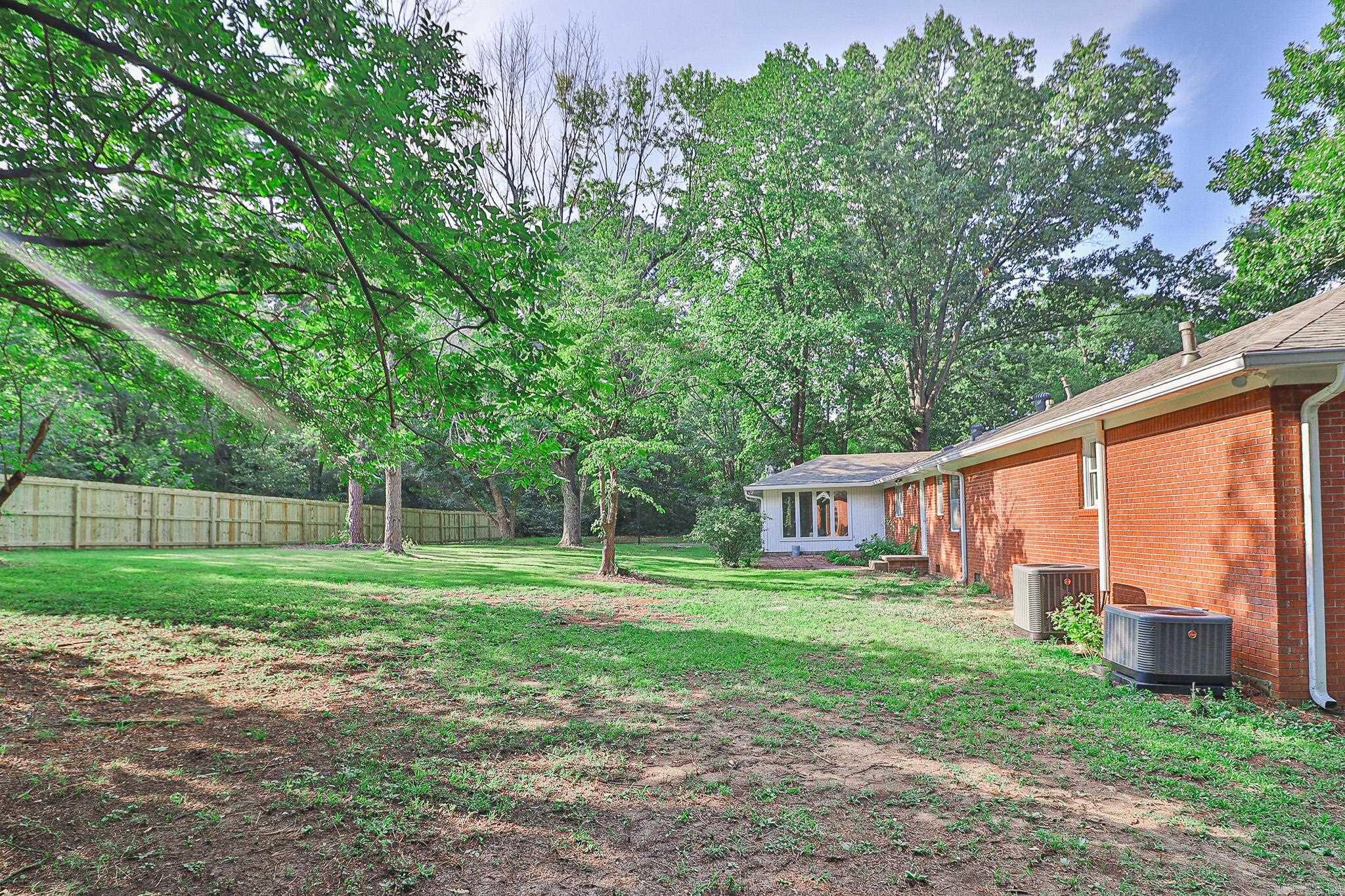 2711 Wood  Jonesboro, AR