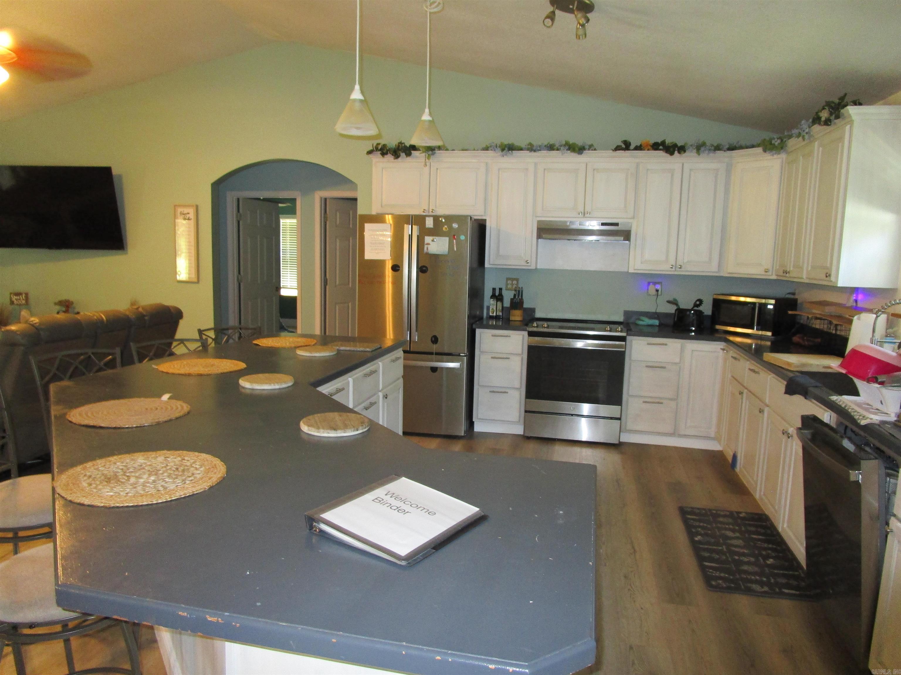257 Cedar Hill  Umpire, AR