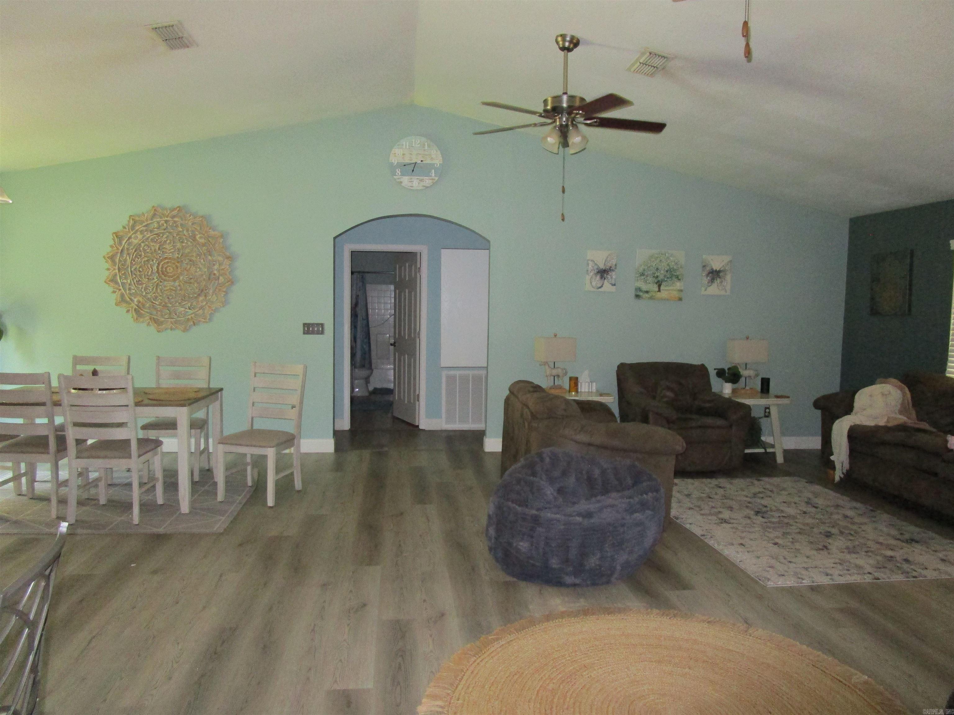 257 Cedar Hill  Umpire, AR
