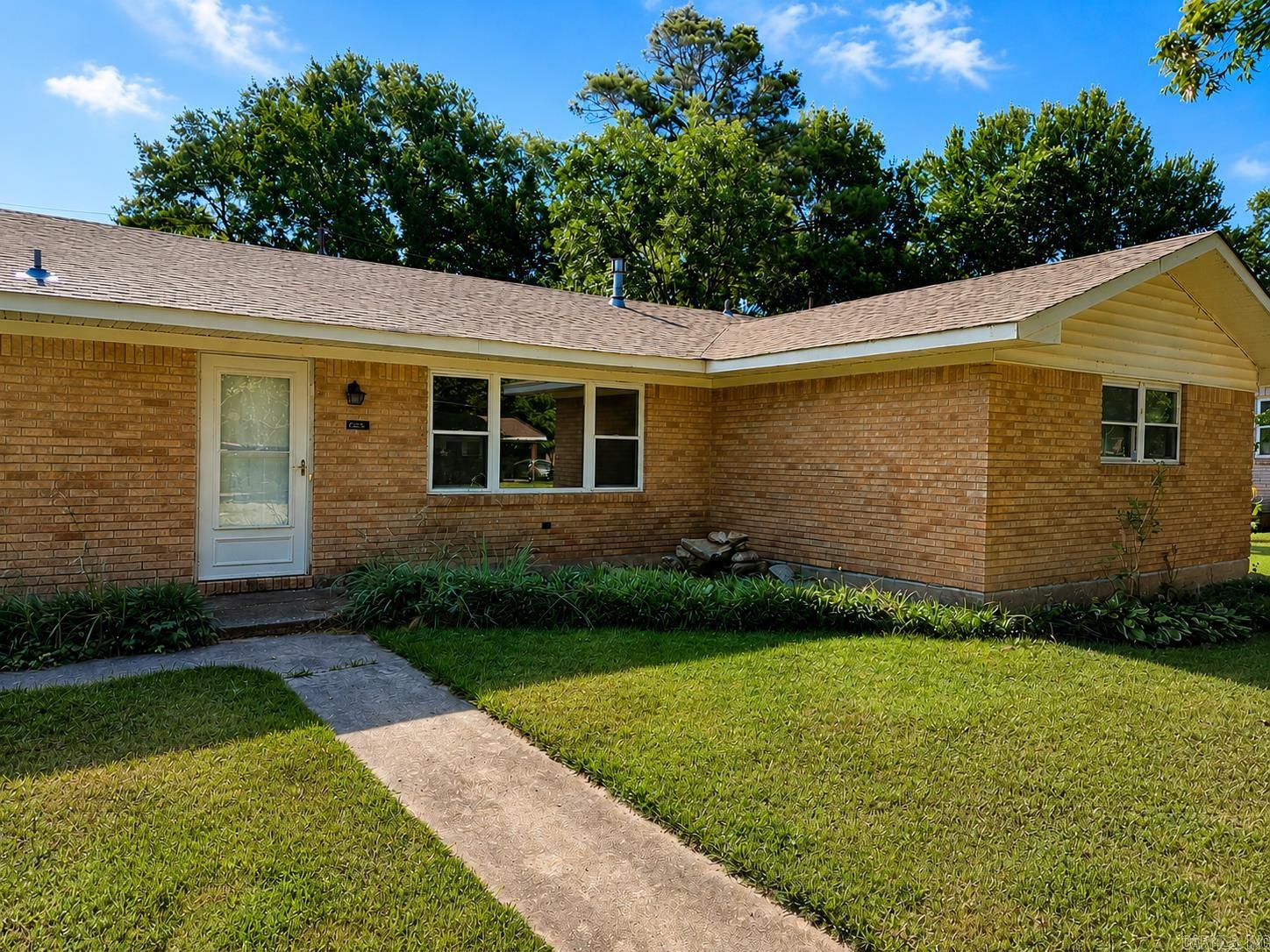 1601 Strait Pl  Stuttgart, AR